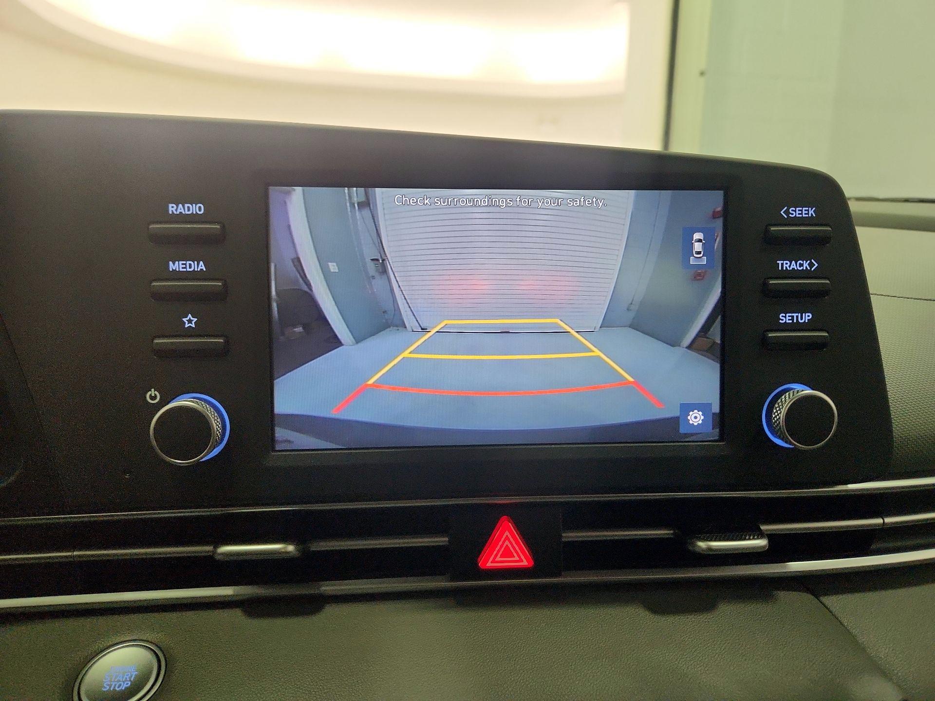 Thumbnail: 2021 Hyundai Elantra - 14