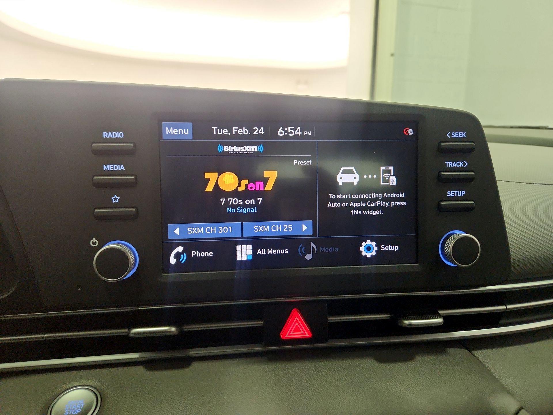 Thumbnail: 2021 Hyundai Elantra - 15