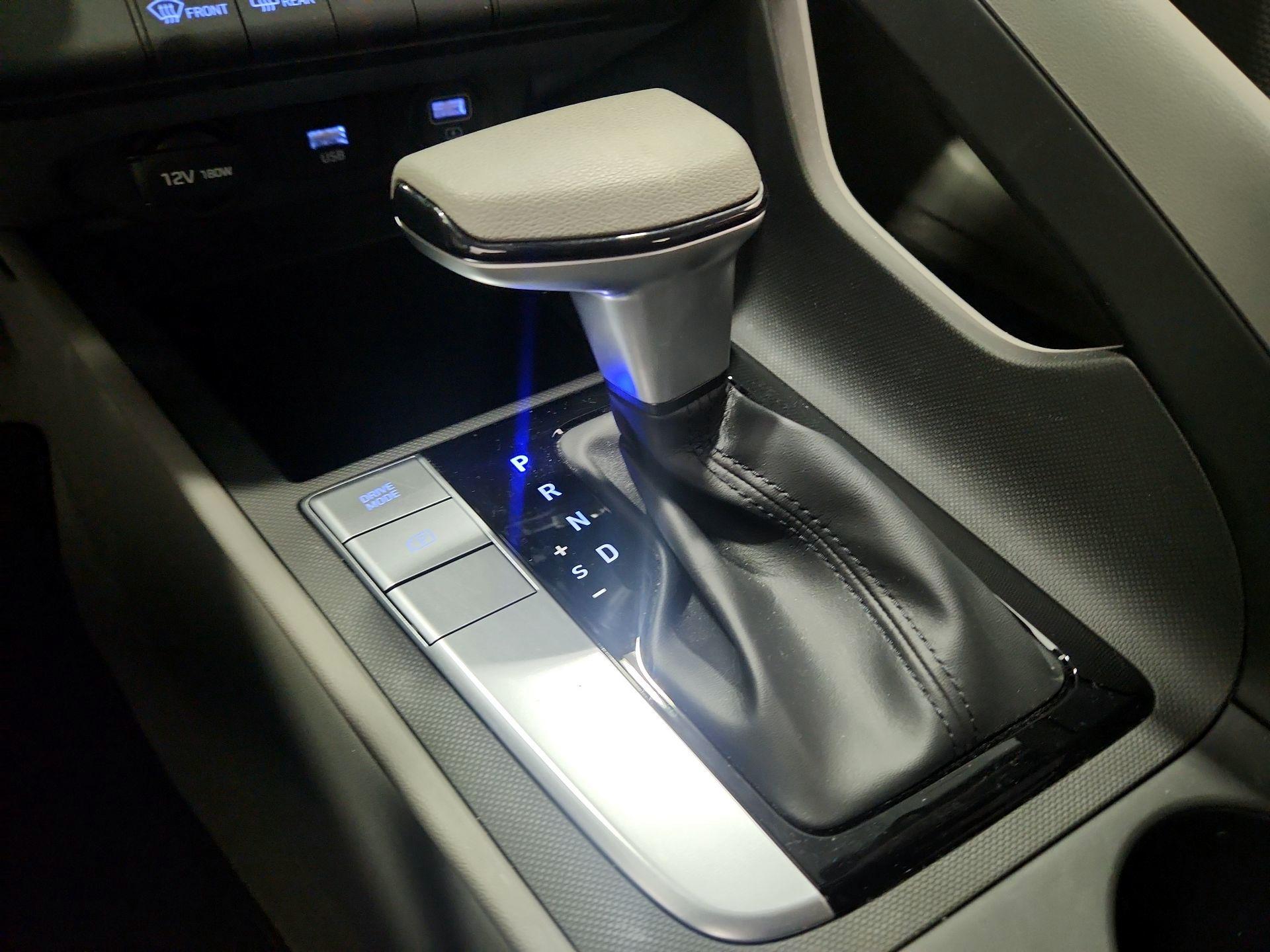 Thumbnail: 2021 Hyundai Elantra - 17