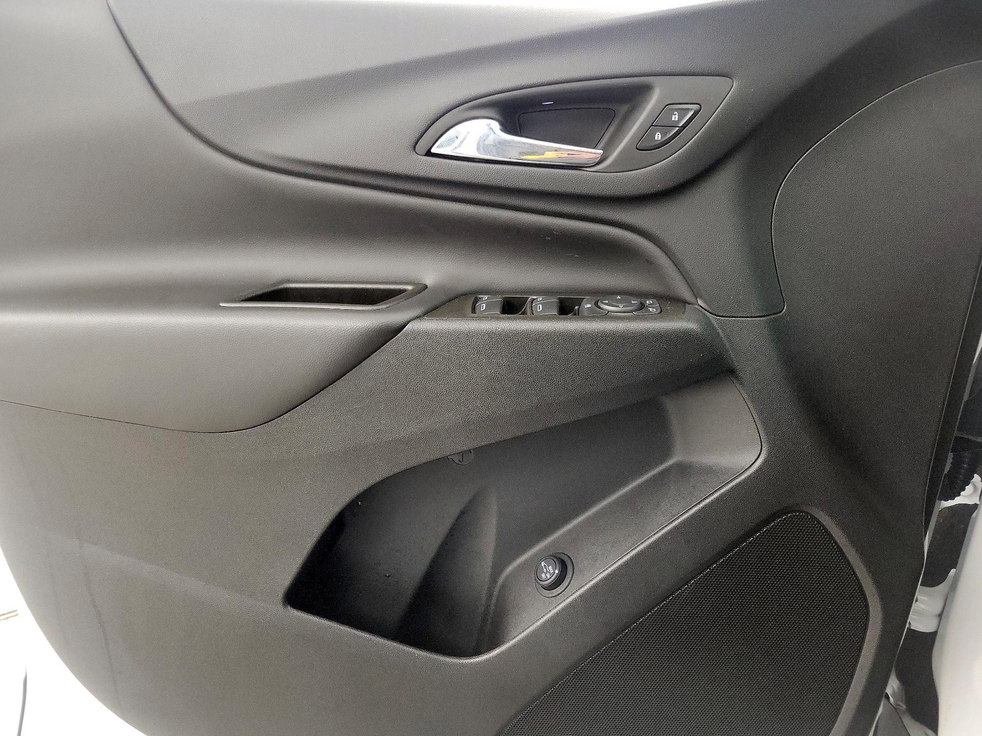 Thumbnail: 2023 Chevrolet Equinox - 12