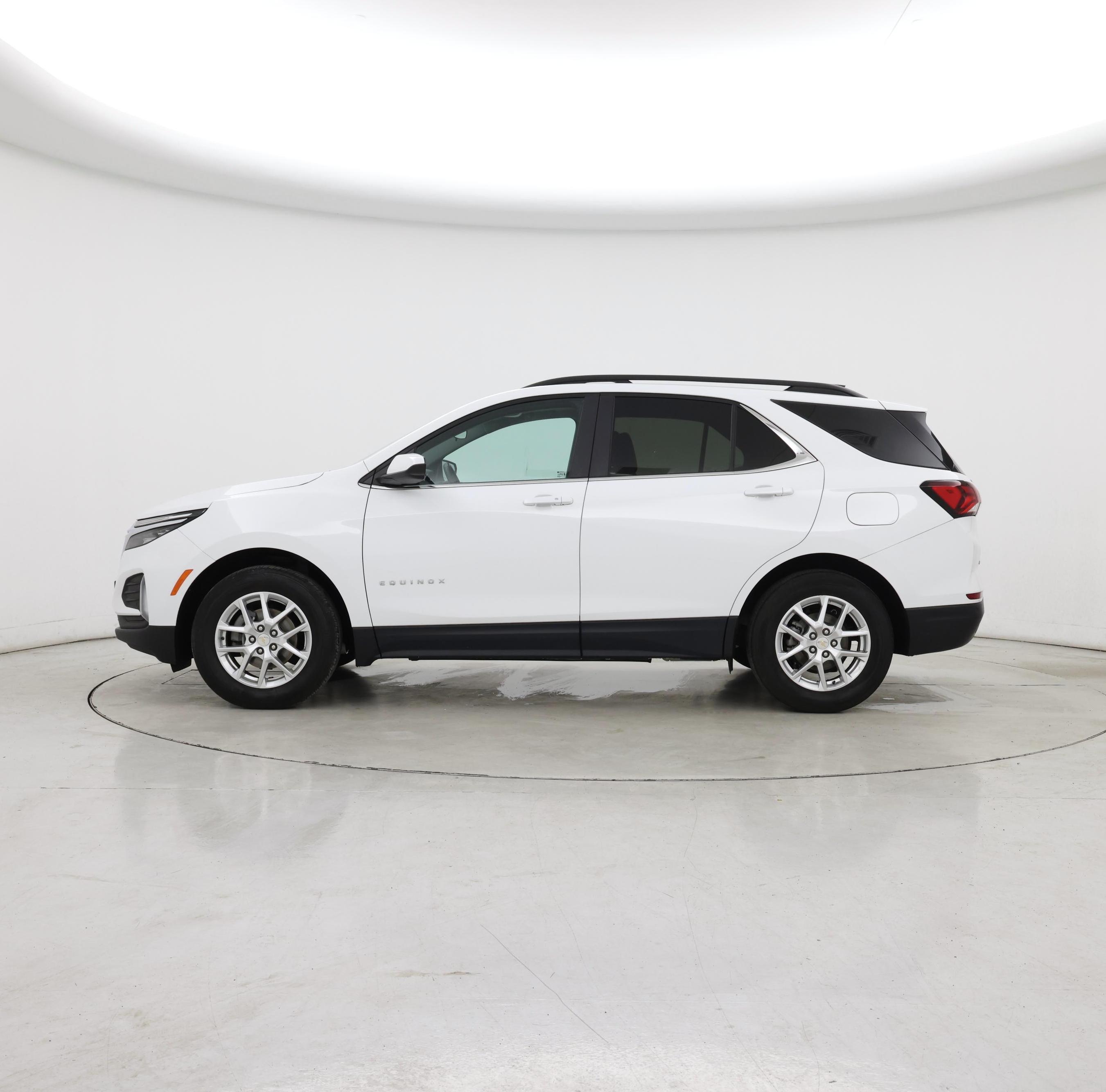 Thumbnail: 2023 Chevrolet Equinox - 3