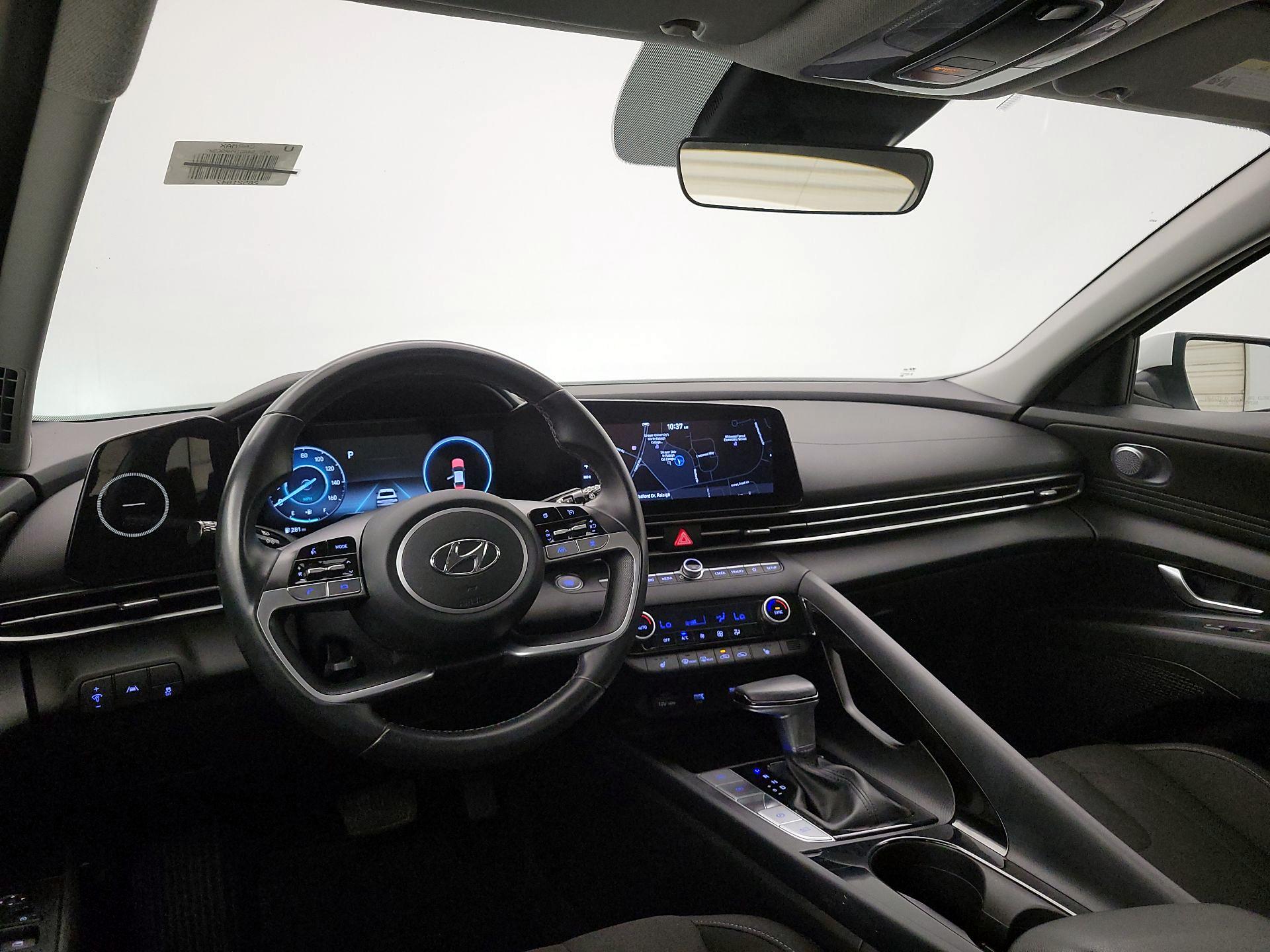 Thumbnail: 2023 Hyundai Elantra - 9