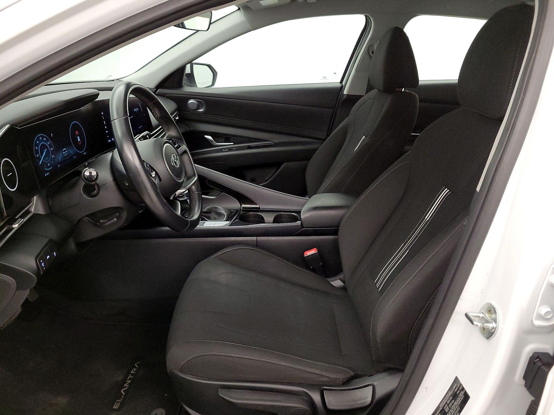 Thumbnail: 2023 Hyundai Elantra - 11