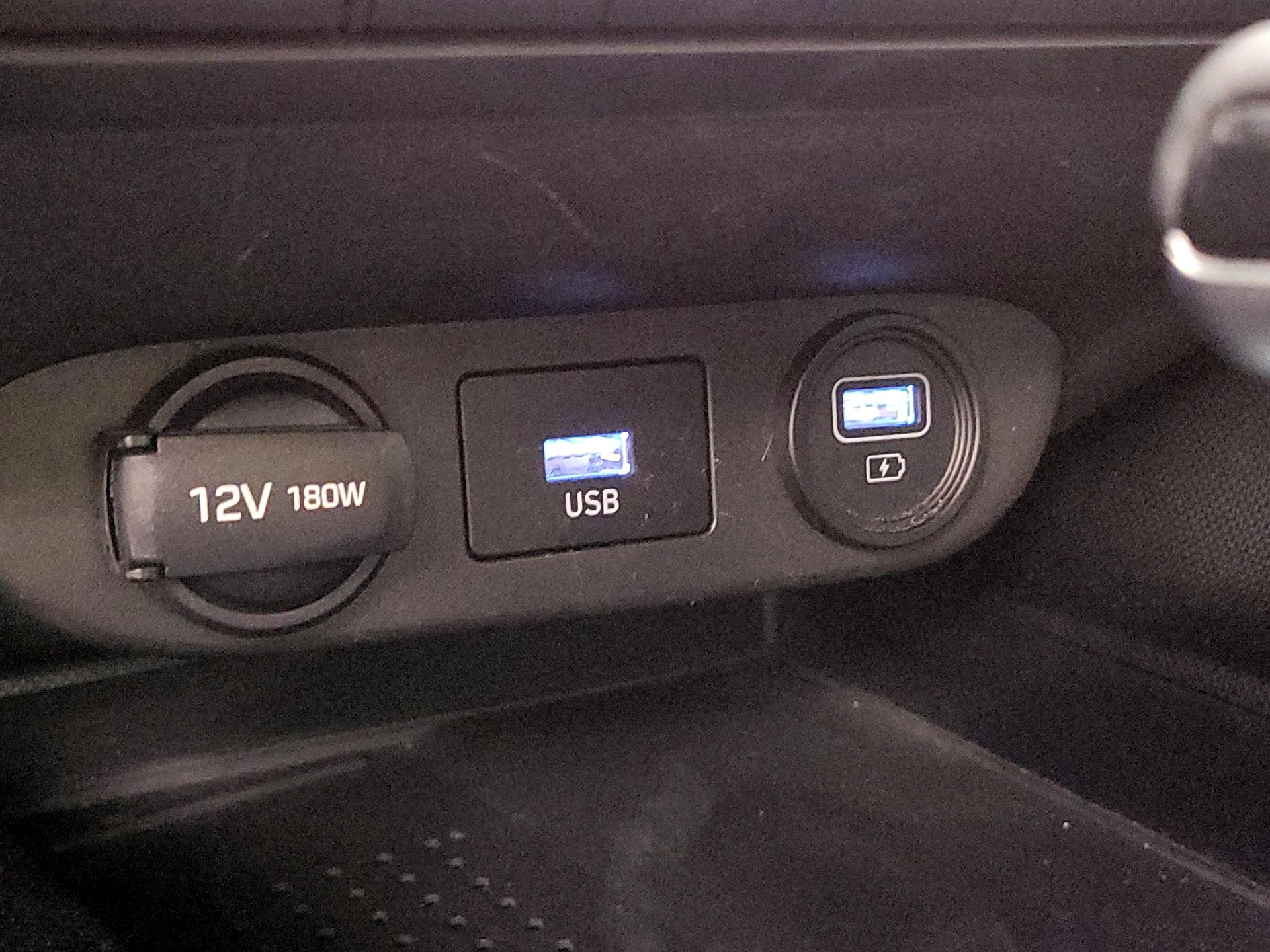 Thumbnail: 2023 Hyundai Elantra - 18