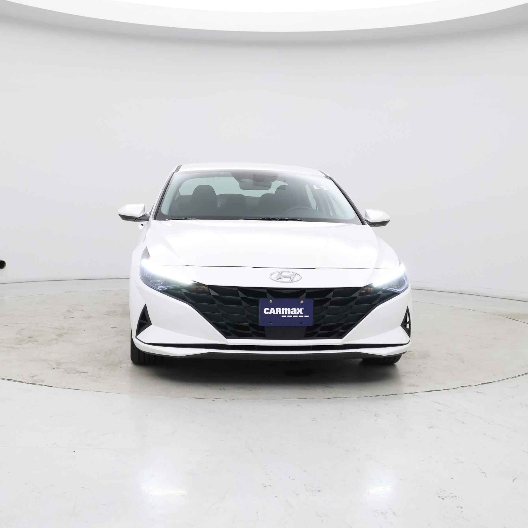 Thumbnail: 2023 Hyundai Elantra - 5