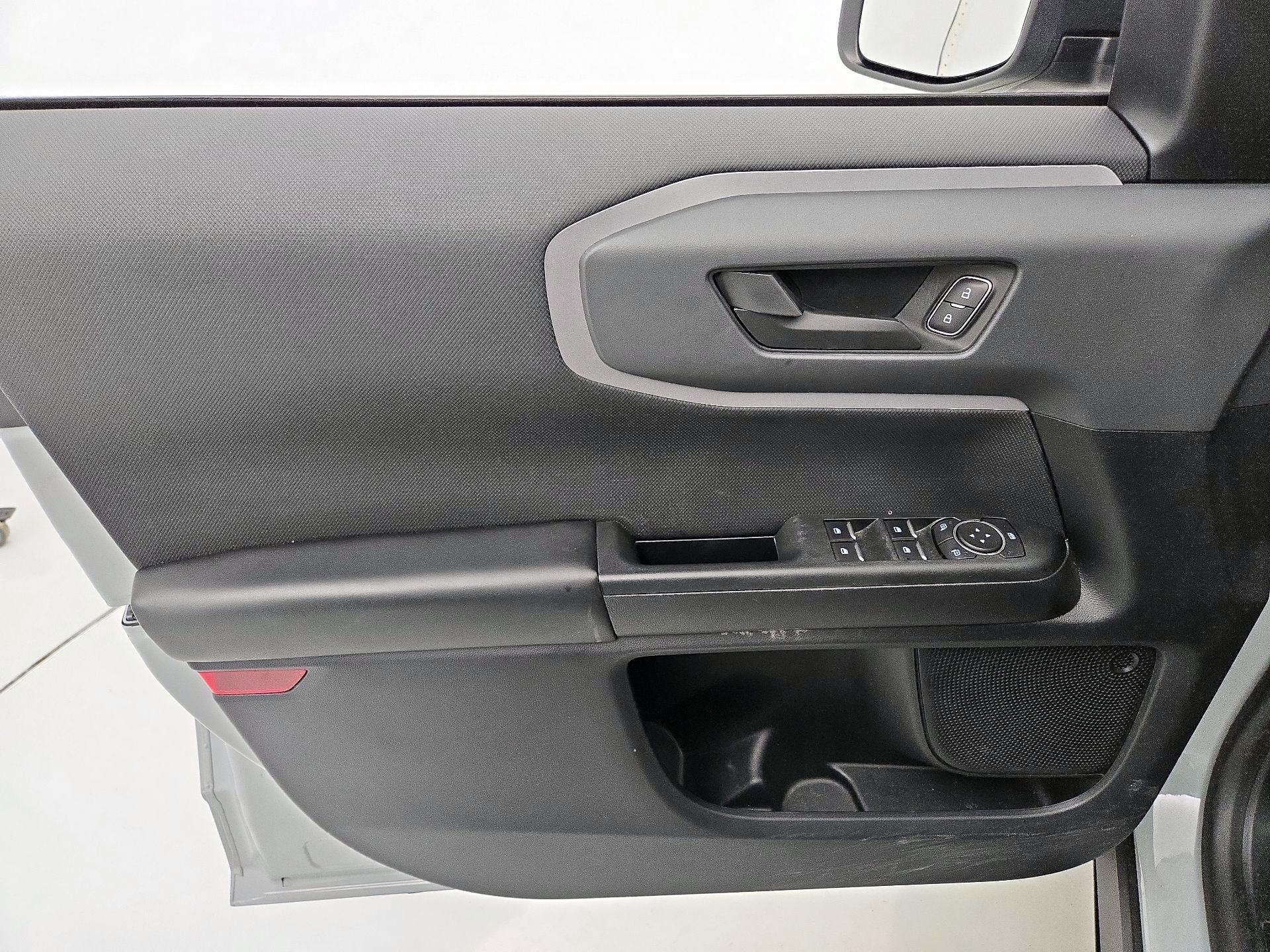 Thumbnail: 2023 Ford Bronco Sport - 12