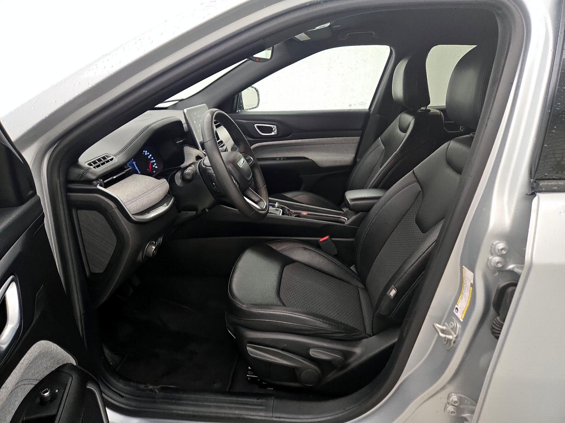 Thumbnail: 2024 Jeep Compass - 11