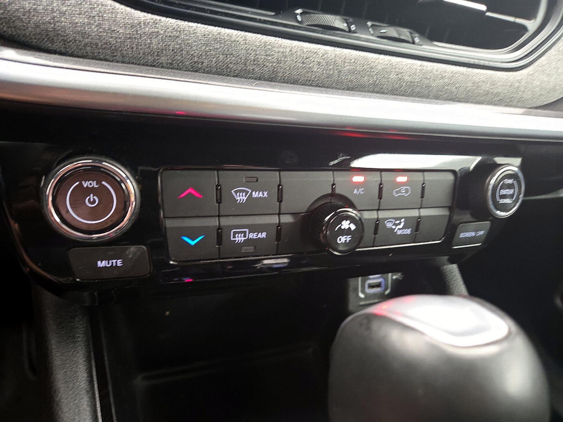 Thumbnail: 2024 Jeep Compass - 16