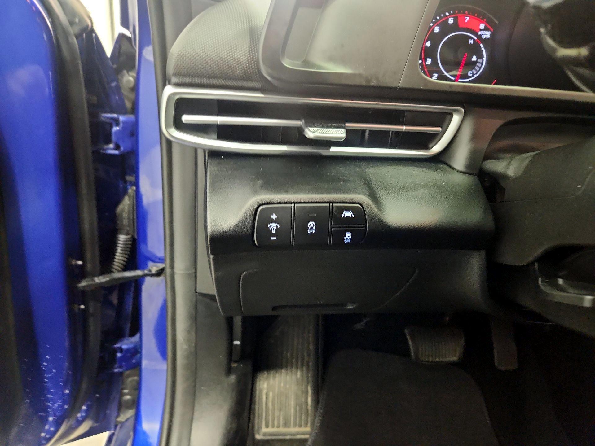 Thumbnail: 2022 Hyundai Elantra - 13