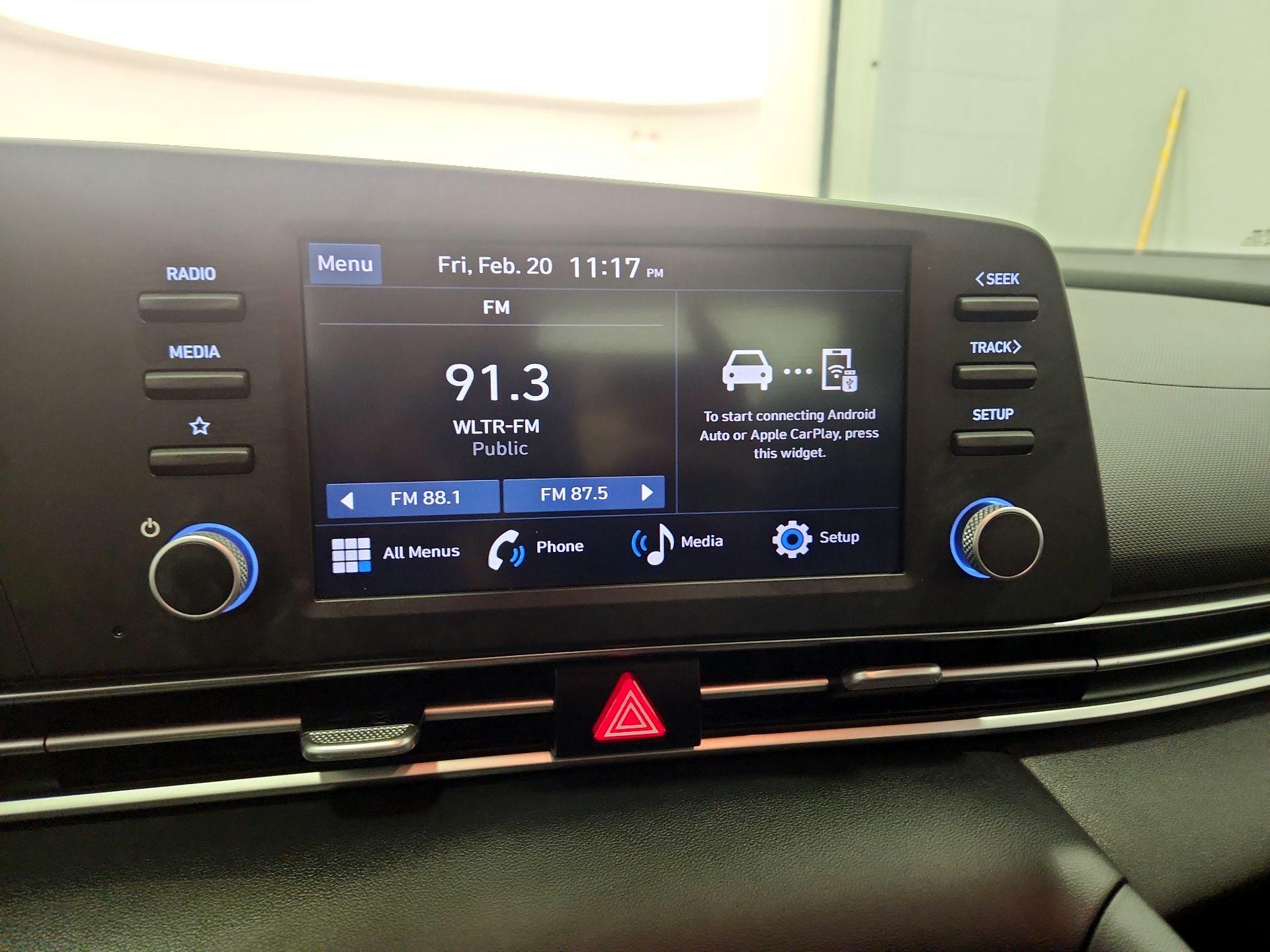 Thumbnail: 2022 Hyundai Elantra - 15