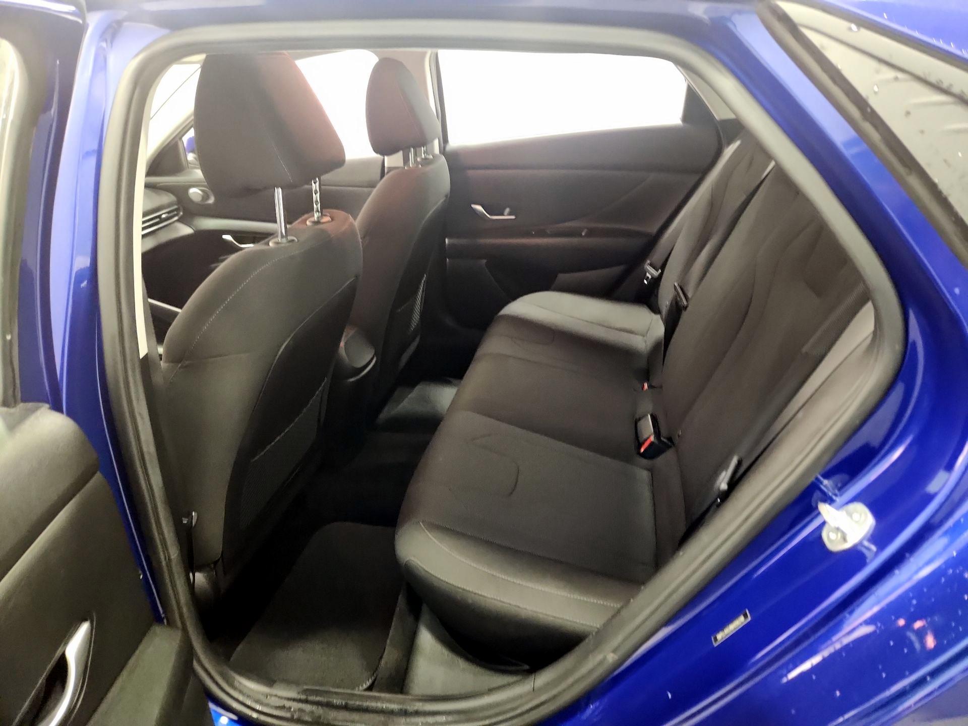 Thumbnail: 2022 Hyundai Elantra - 19