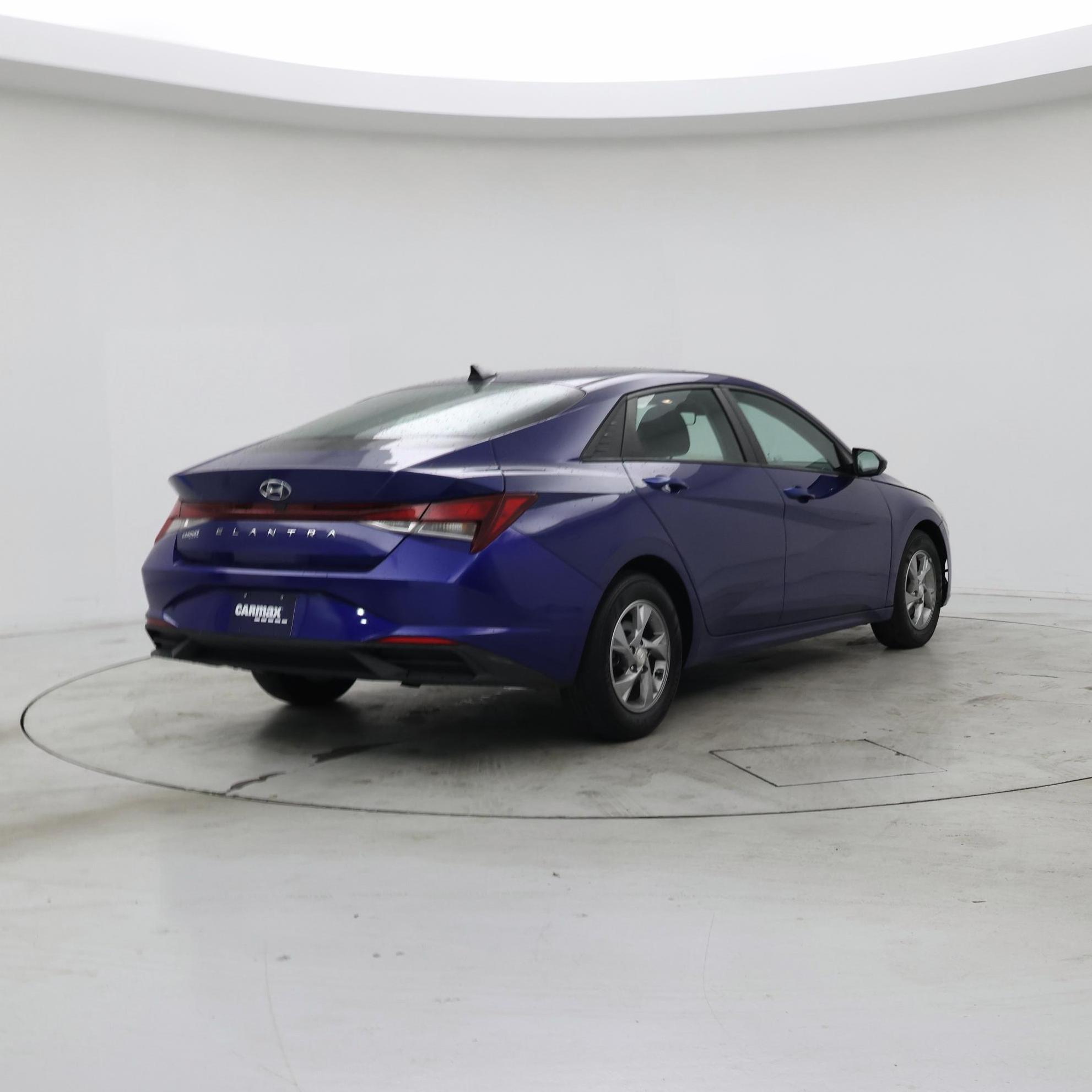 Thumbnail: 2022 Hyundai Elantra - 8