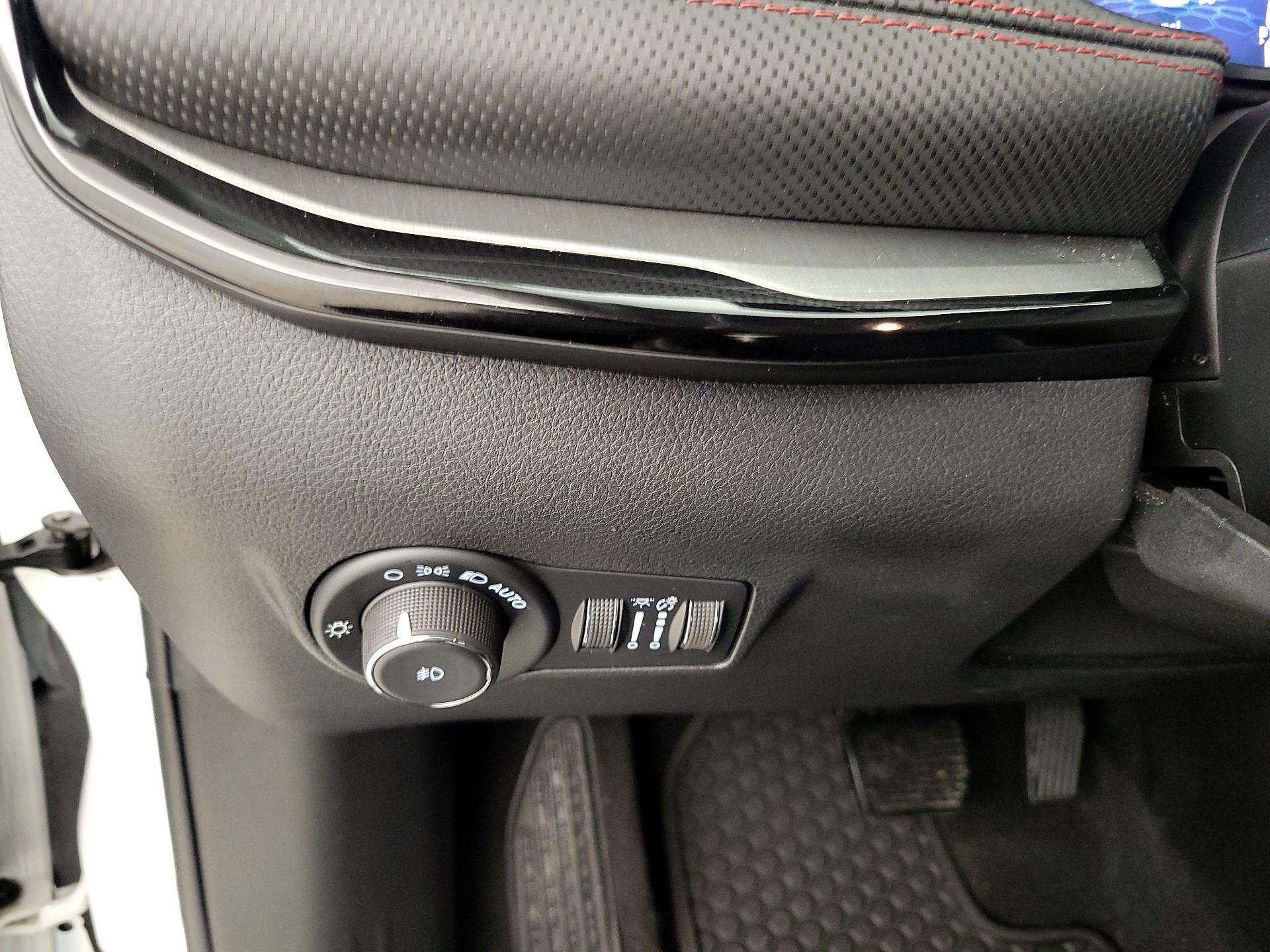 Thumbnail: 2022 Jeep Compass - 13