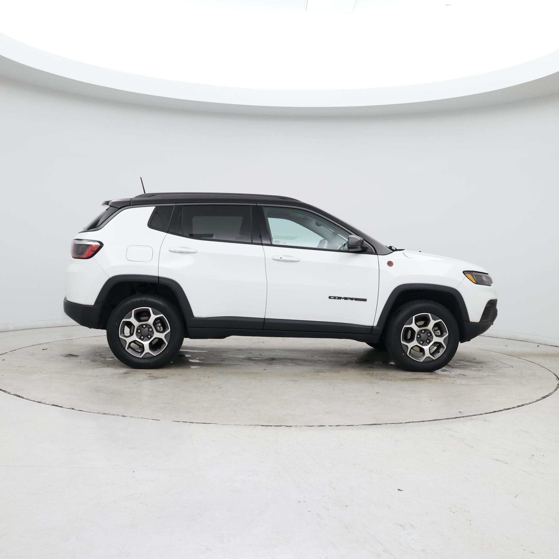 Thumbnail: 2022 Jeep Compass - 7