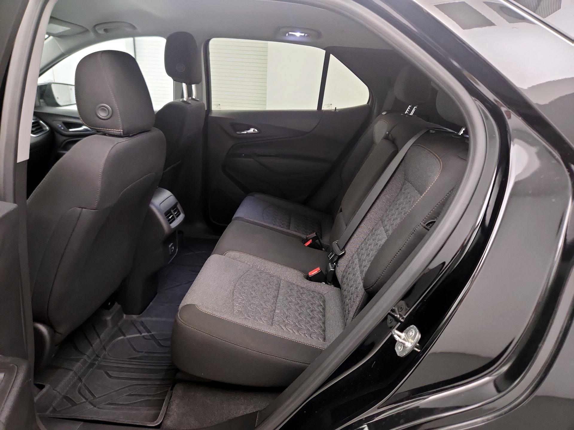 Thumbnail: 2022 Chevrolet Equinox - 17