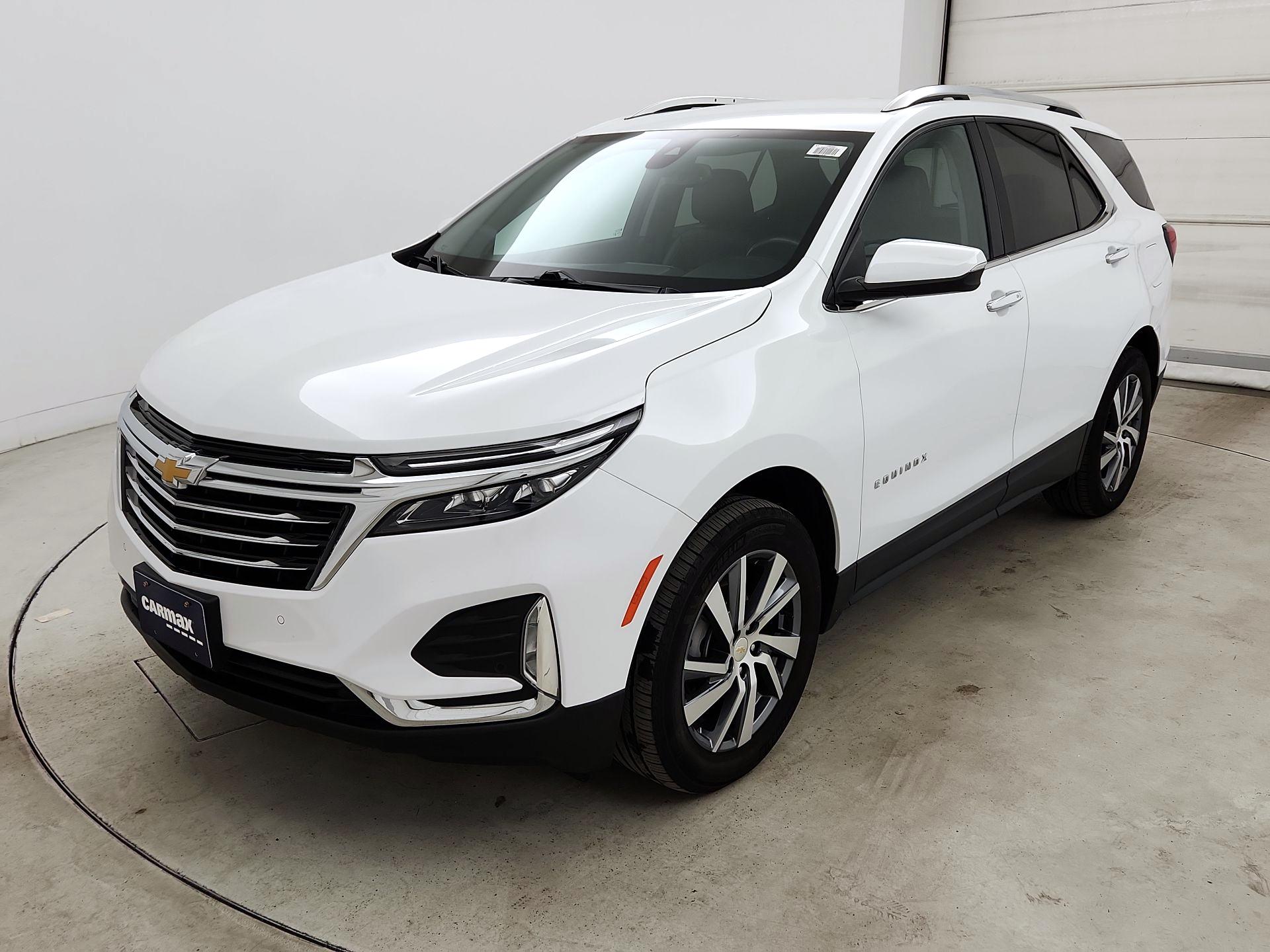 Thumbnail: 2022 Chevrolet Equinox - 3