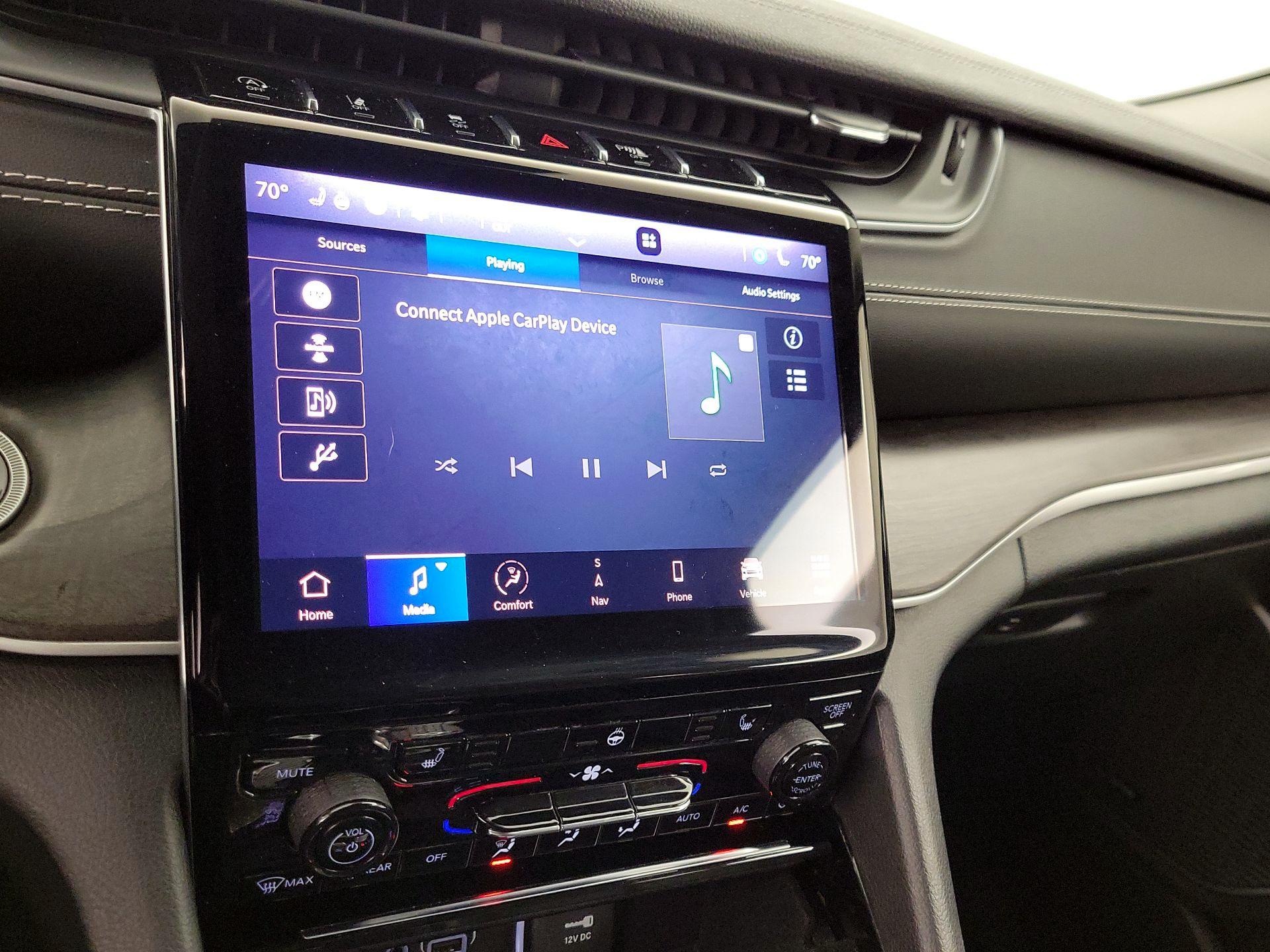 Thumbnail: 2021 Jeep Grand Cherokee L - 16