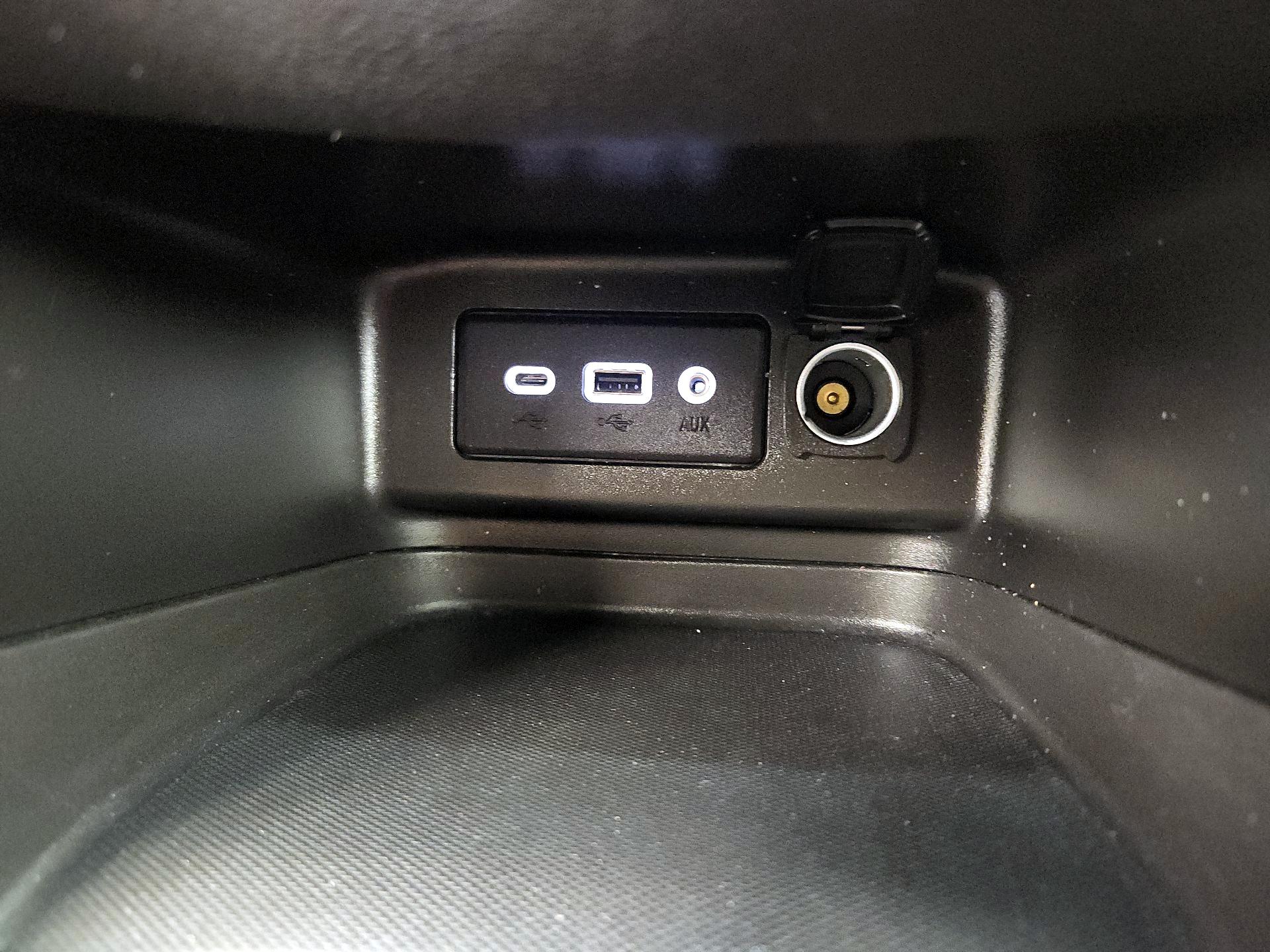 Thumbnail: 2022 Chevrolet Equinox - 16