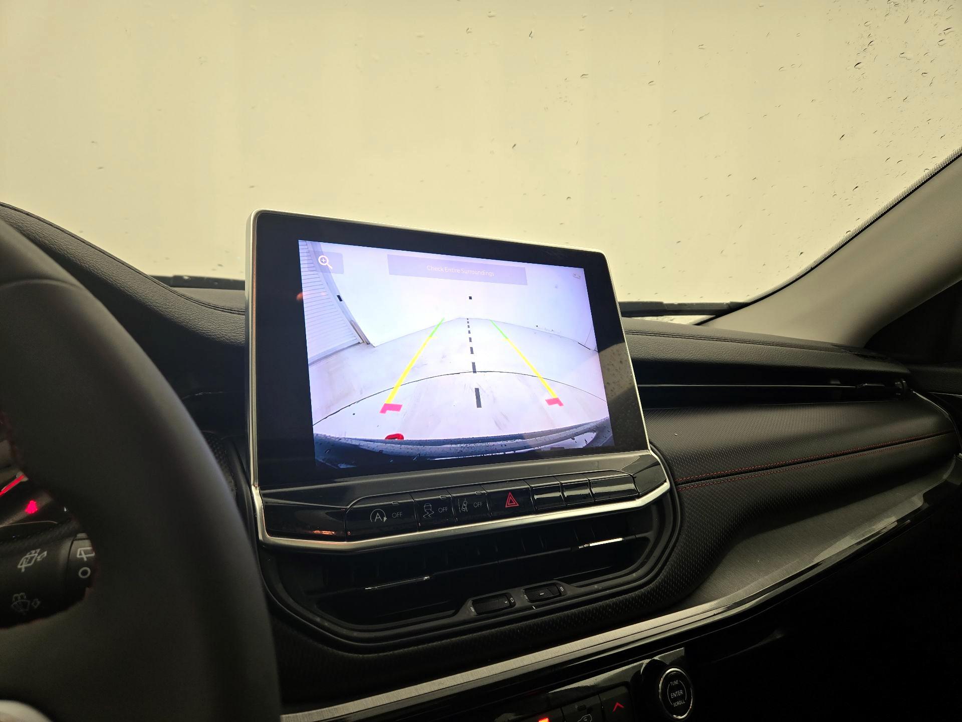 Thumbnail: 2022 Jeep Compass - 14