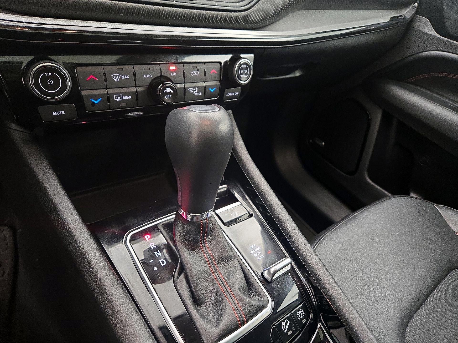 Thumbnail: 2022 Jeep Compass - 17