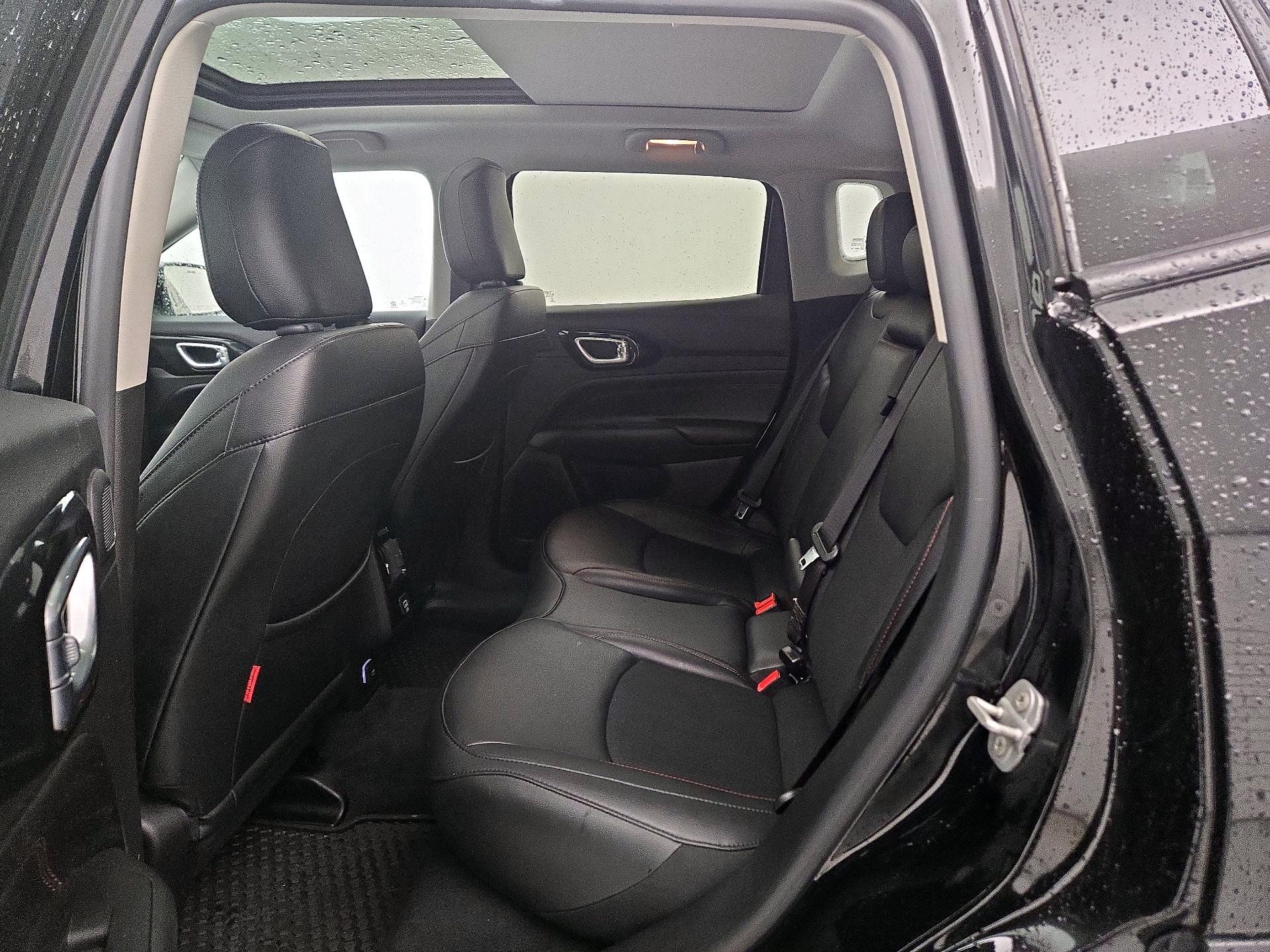 Thumbnail: 2022 Jeep Compass - 20