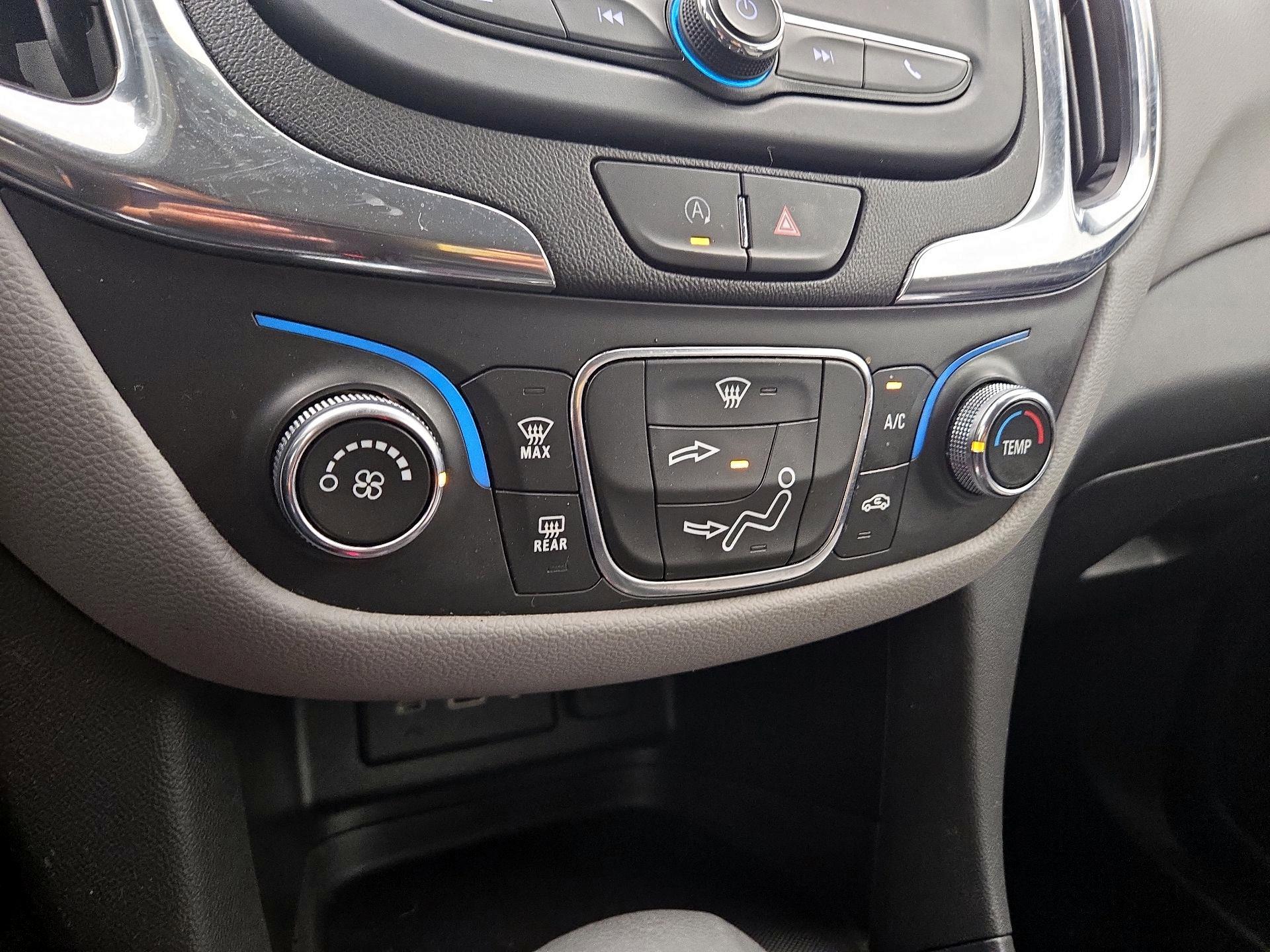 Thumbnail: 2022 Chevrolet Equinox - 16