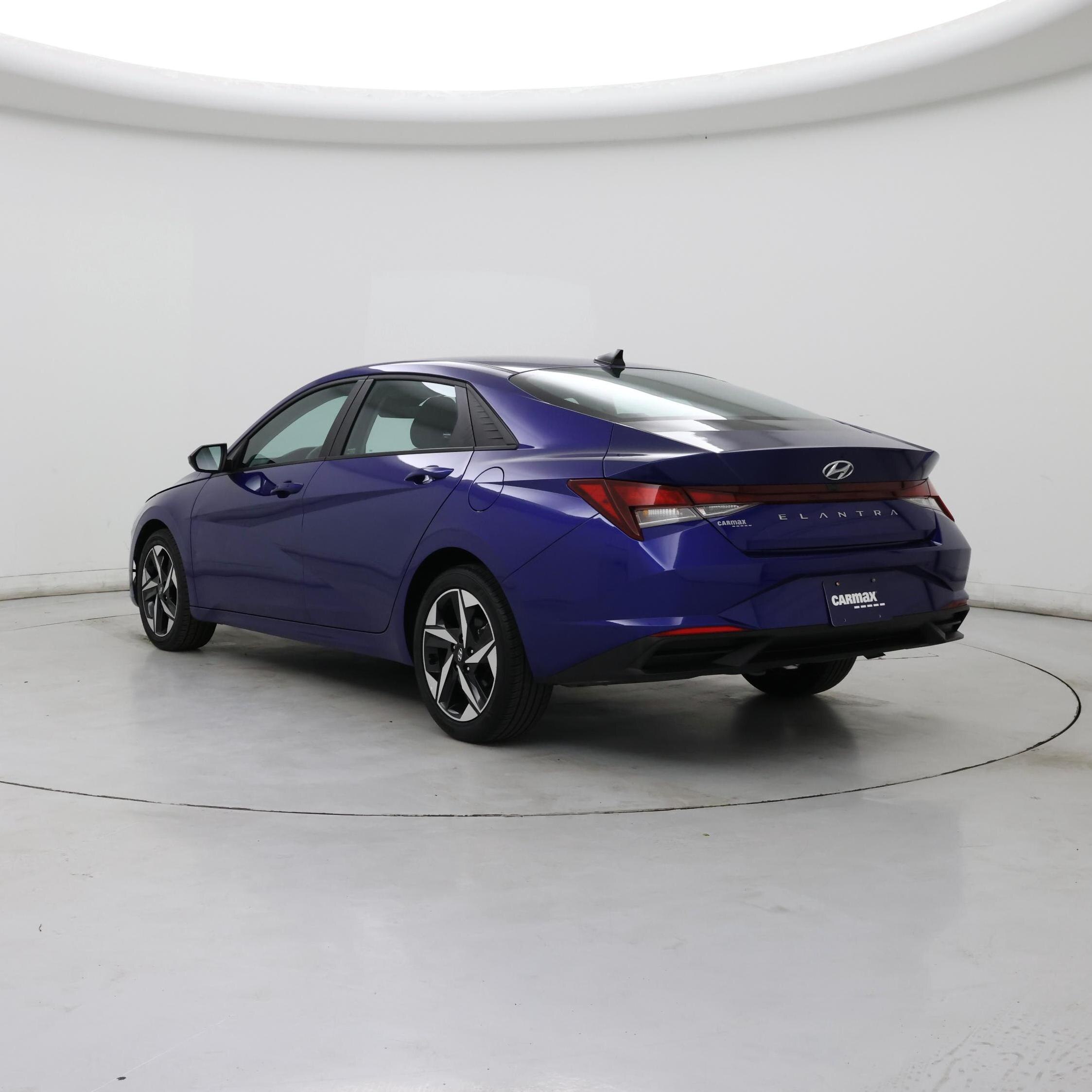 Thumbnail: 2023 Hyundai Elantra - 2