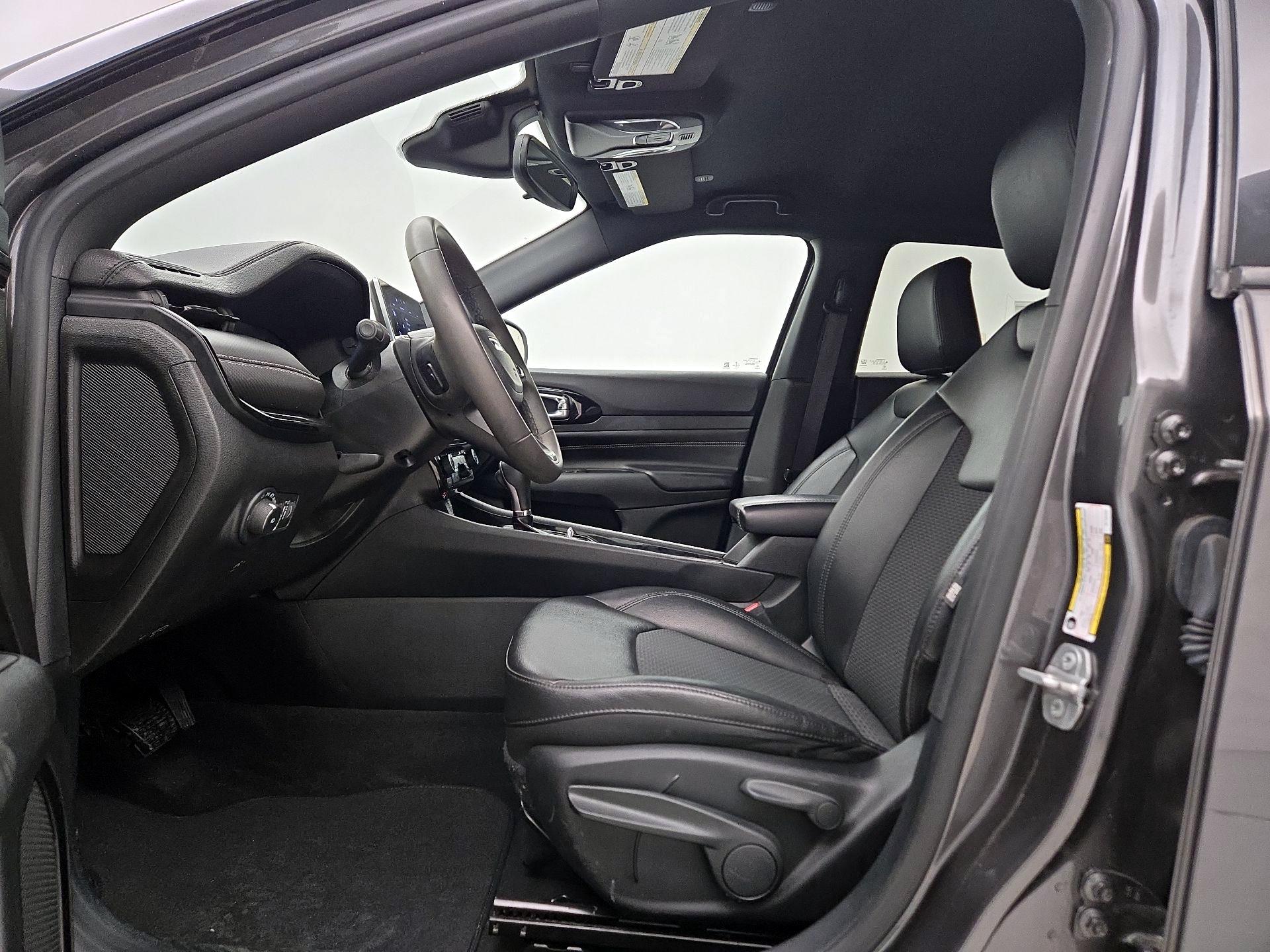 Thumbnail: 2022 Jeep Compass - 11