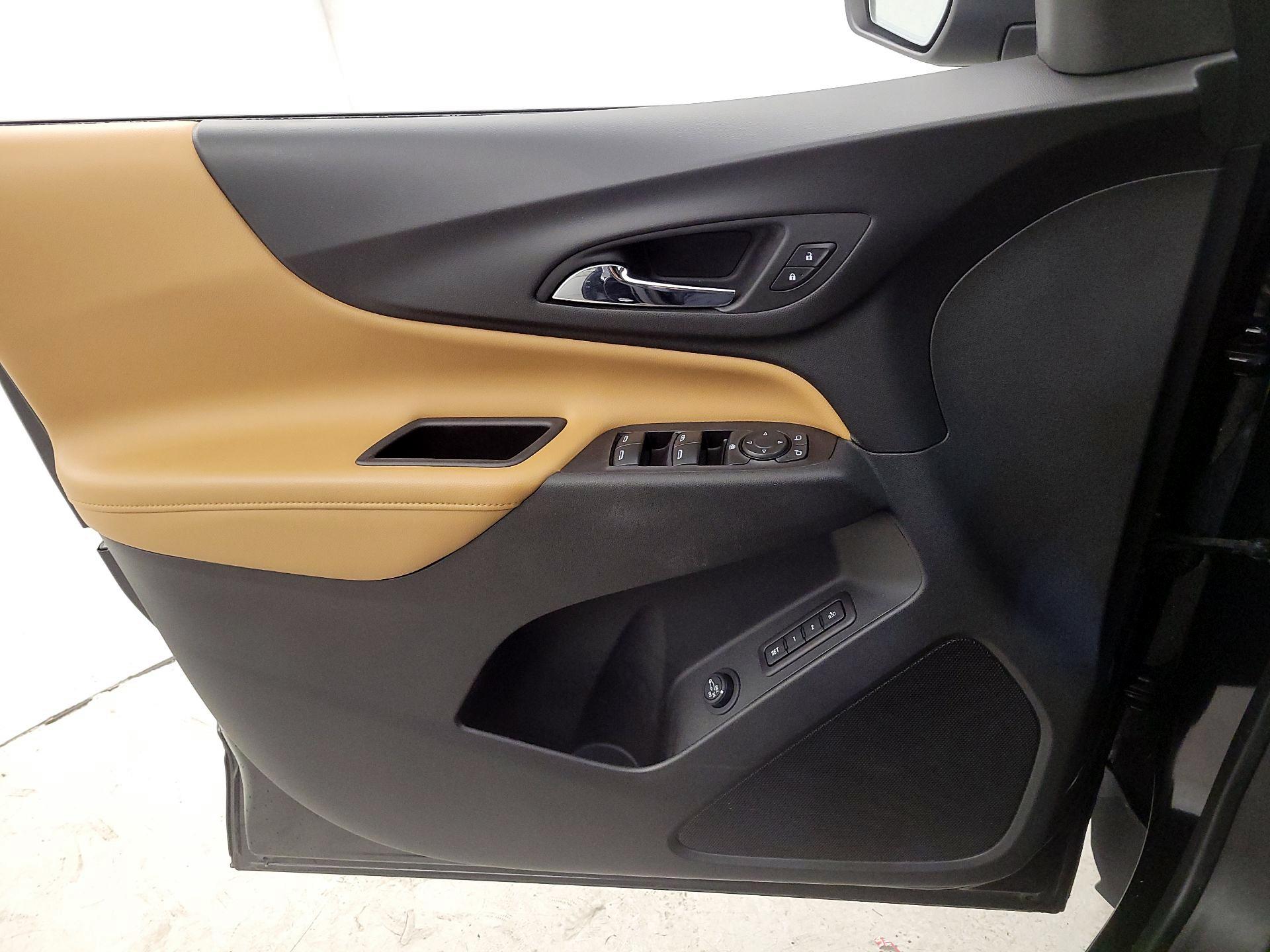 Thumbnail: 2021 Chevrolet Equinox - 12