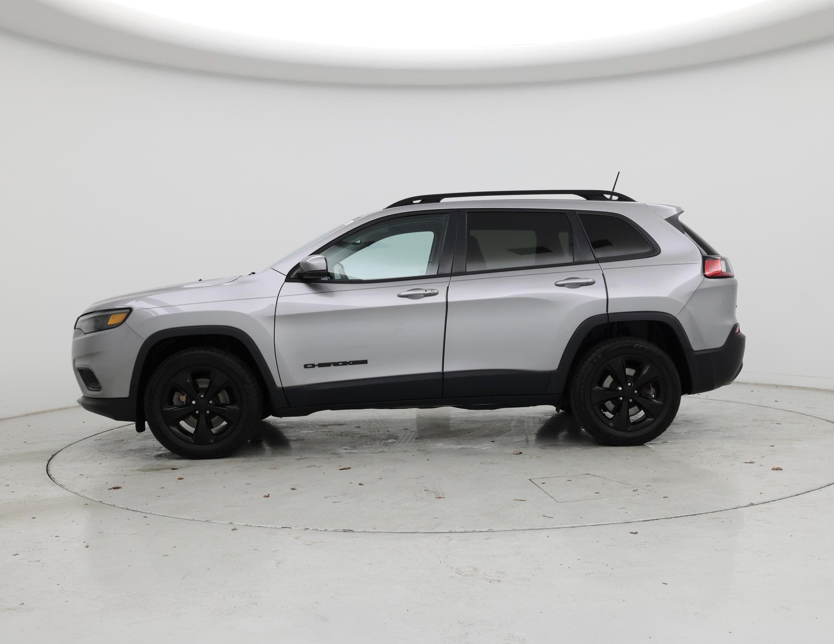 Thumbnail: 2020 Jeep Cherokee - 3