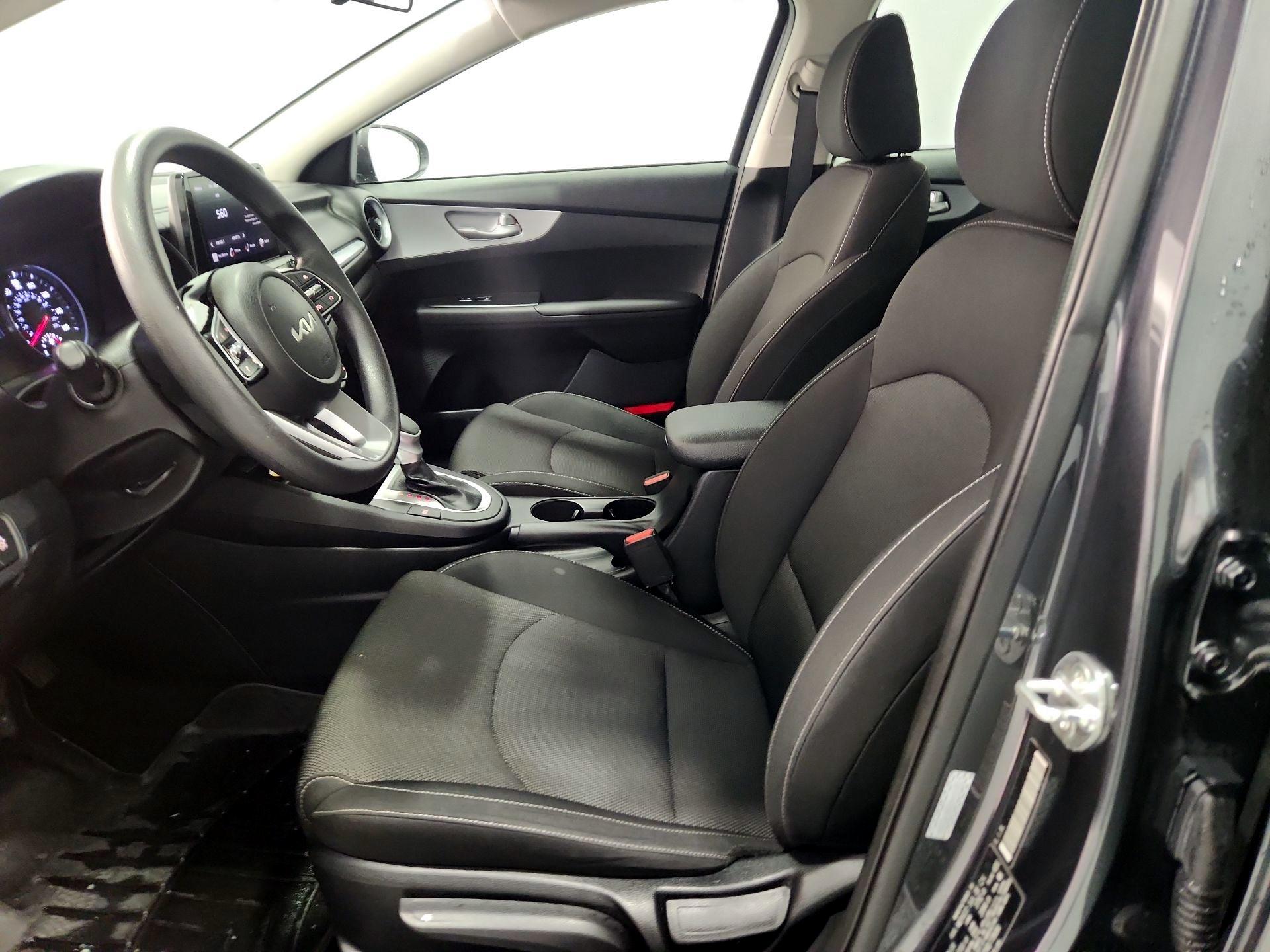 Thumbnail: 2024 Kia Forte - 11