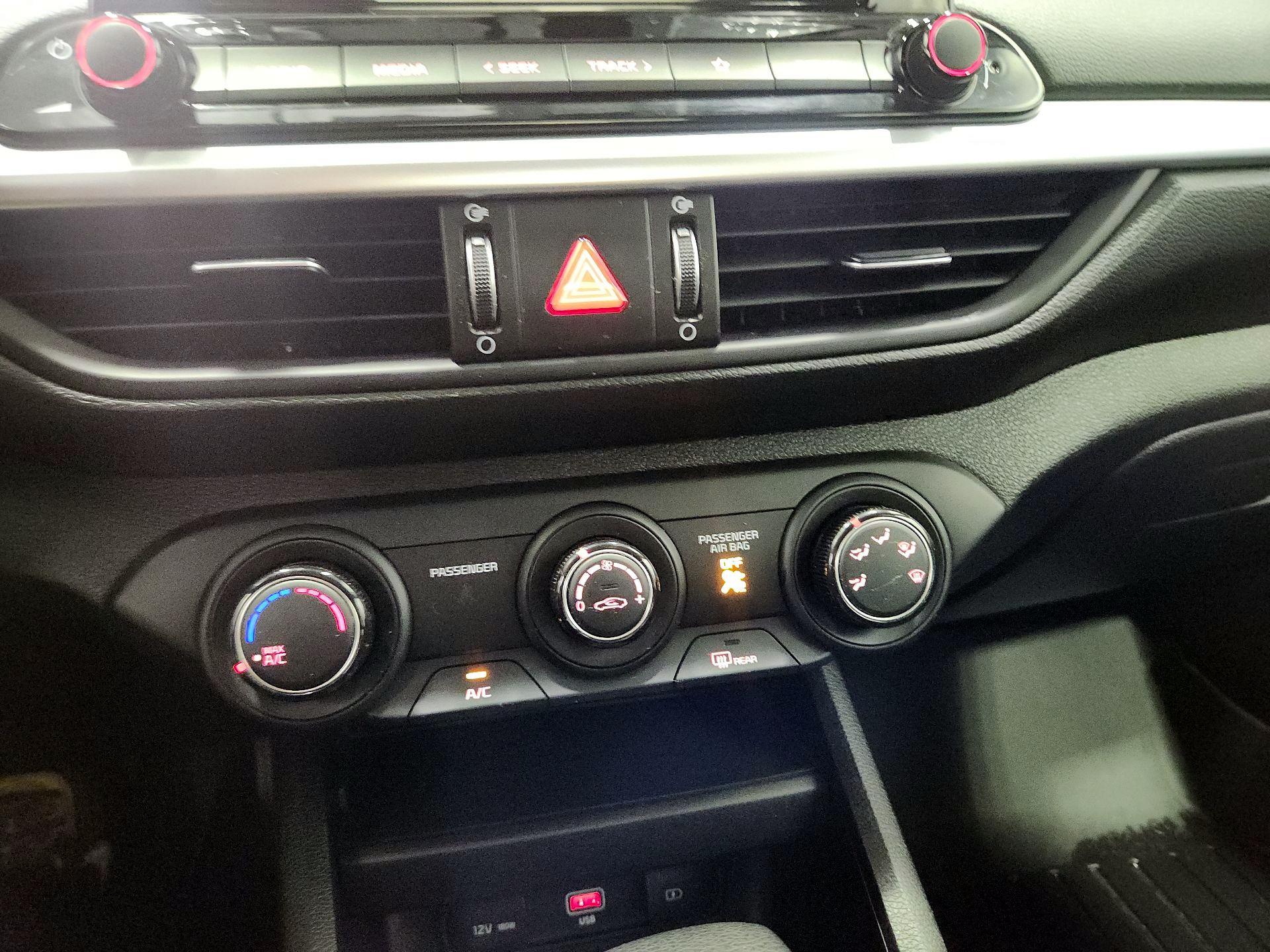 Thumbnail: 2024 Kia Forte - 15