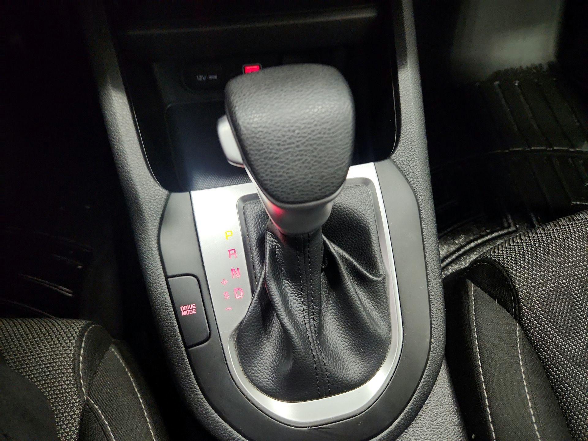 Thumbnail: 2024 Kia Forte - 16