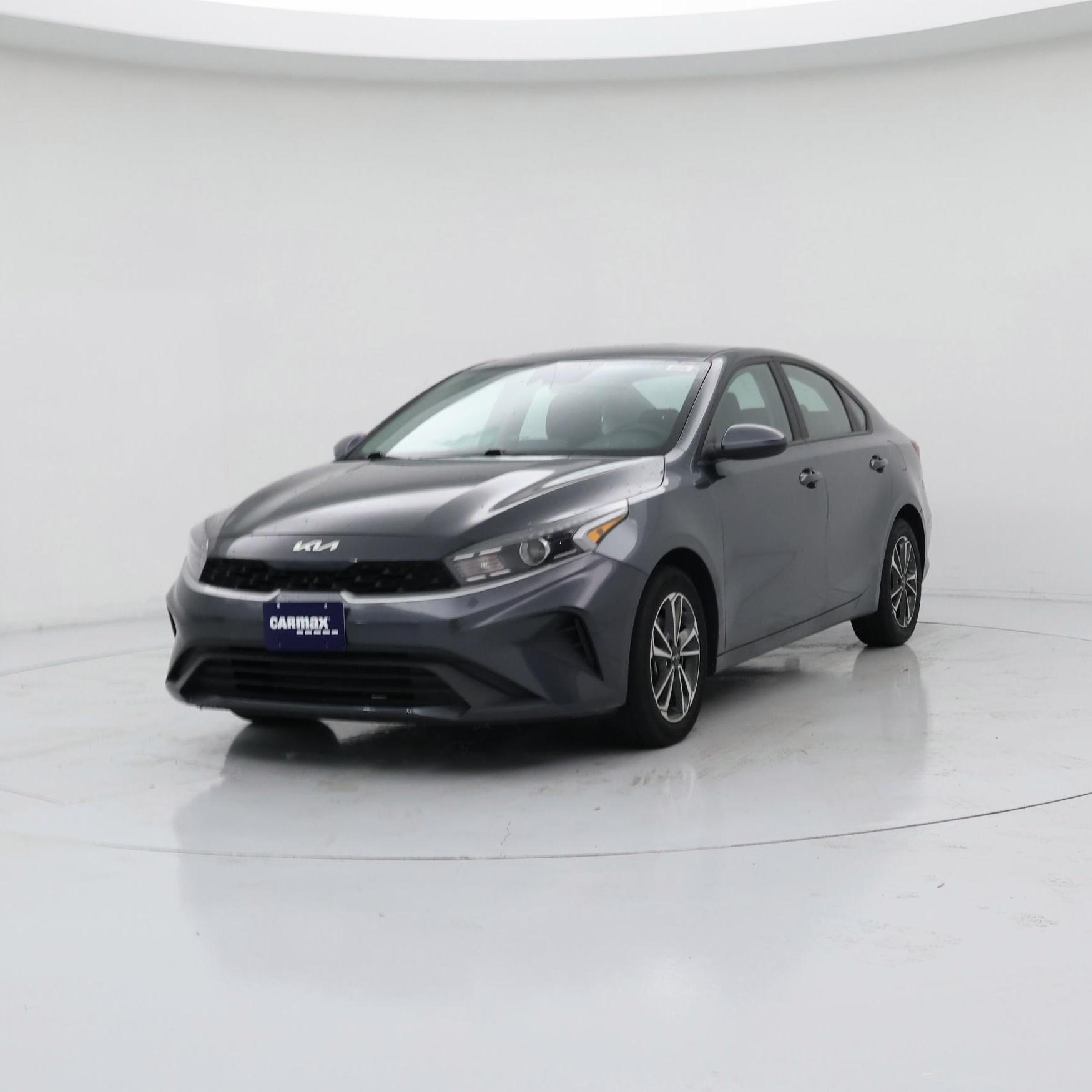 Thumbnail: 2024 Kia Forte - 4