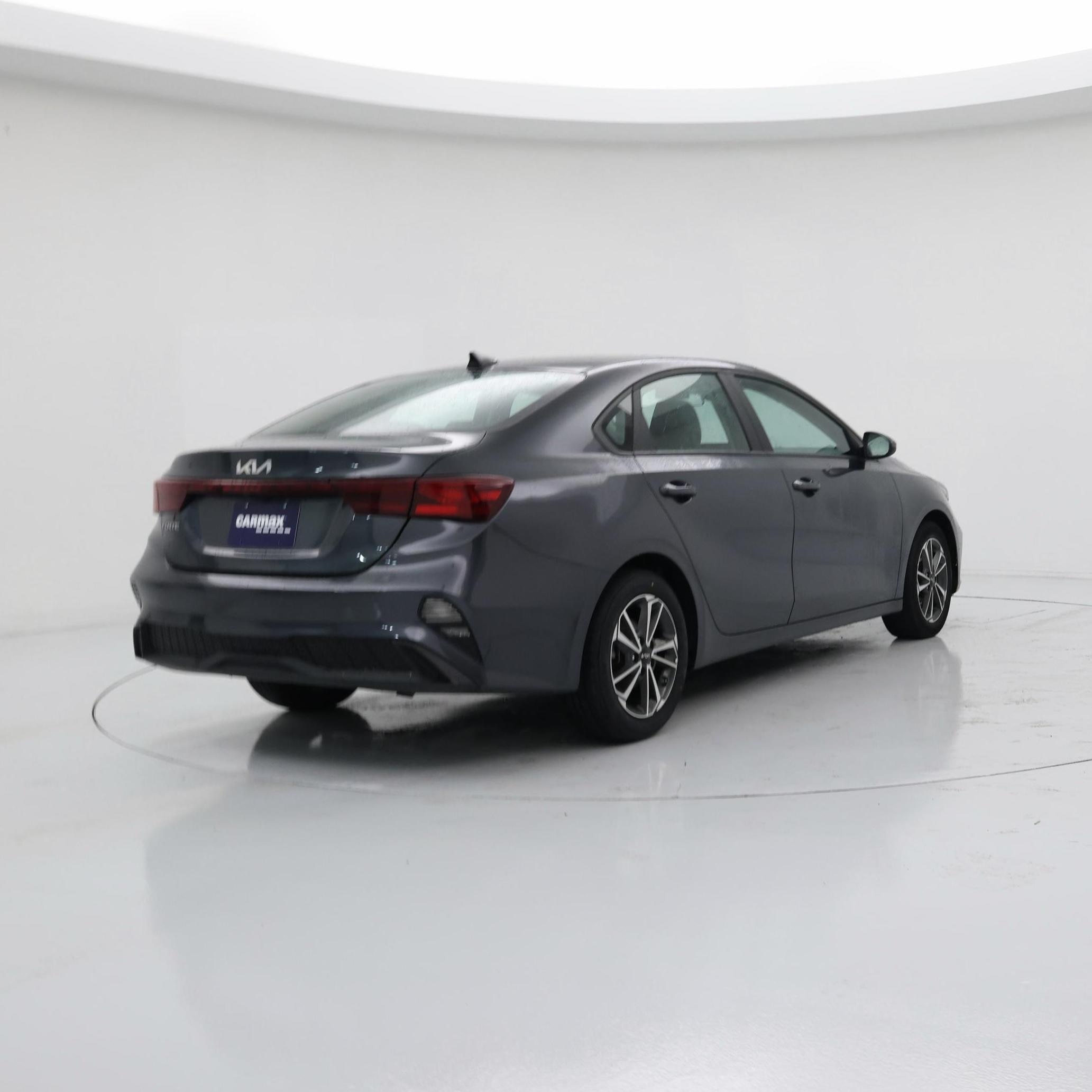 Thumbnail: 2024 Kia Forte - 8