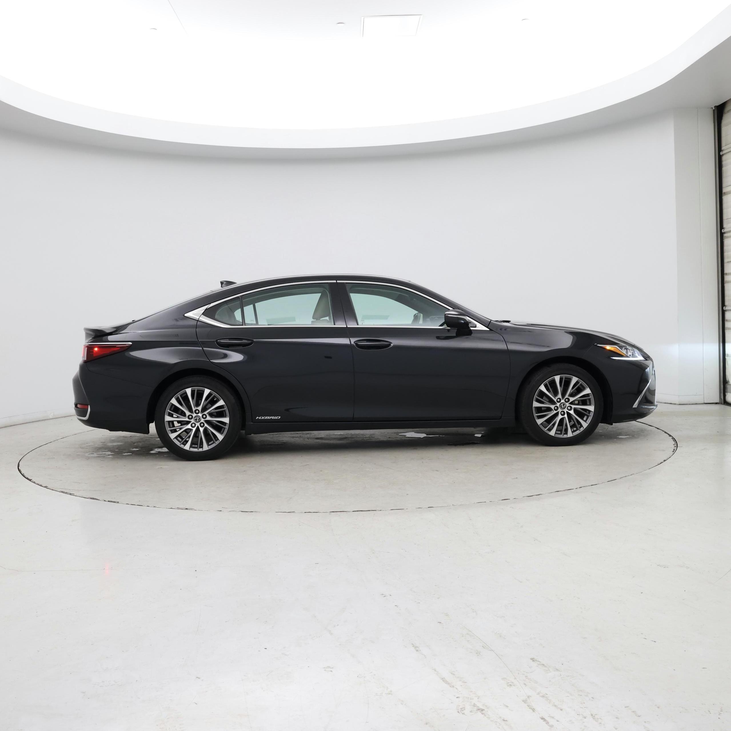 Thumbnail: 2021 Lexus ES - 7