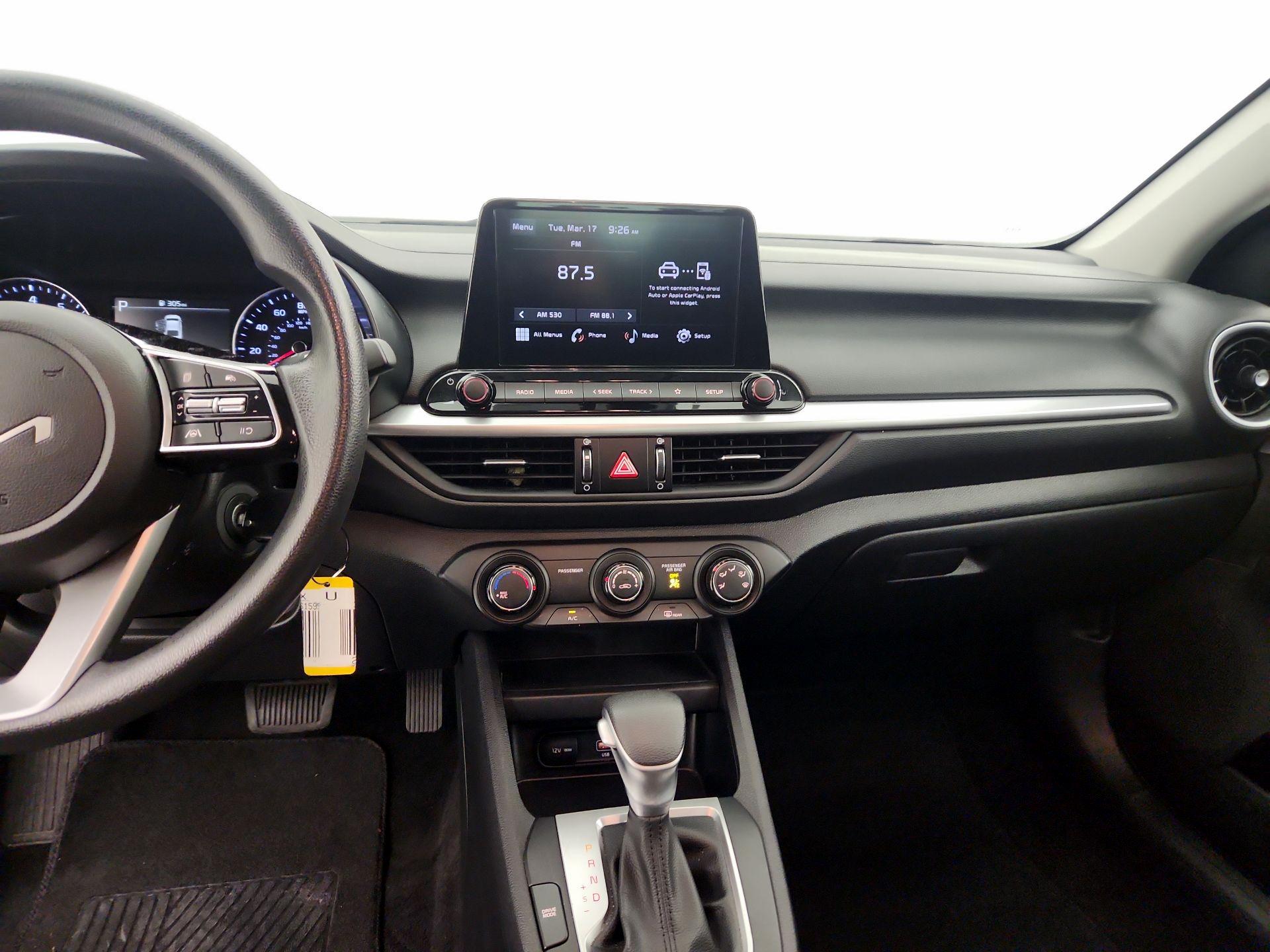 Thumbnail: 2024 Kia Forte - 9