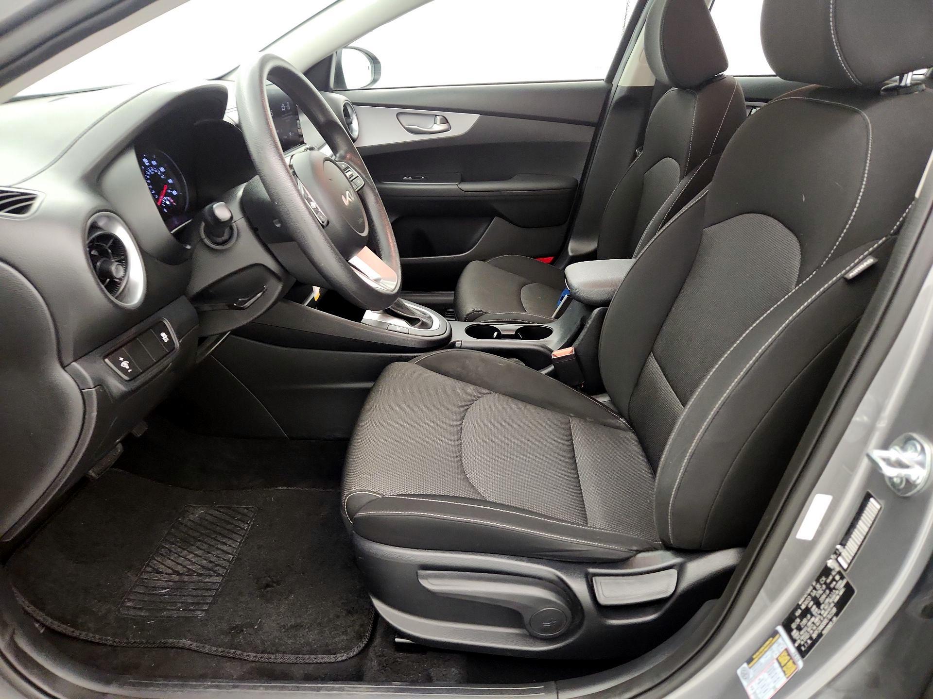 Thumbnail: 2024 Kia Forte - 11