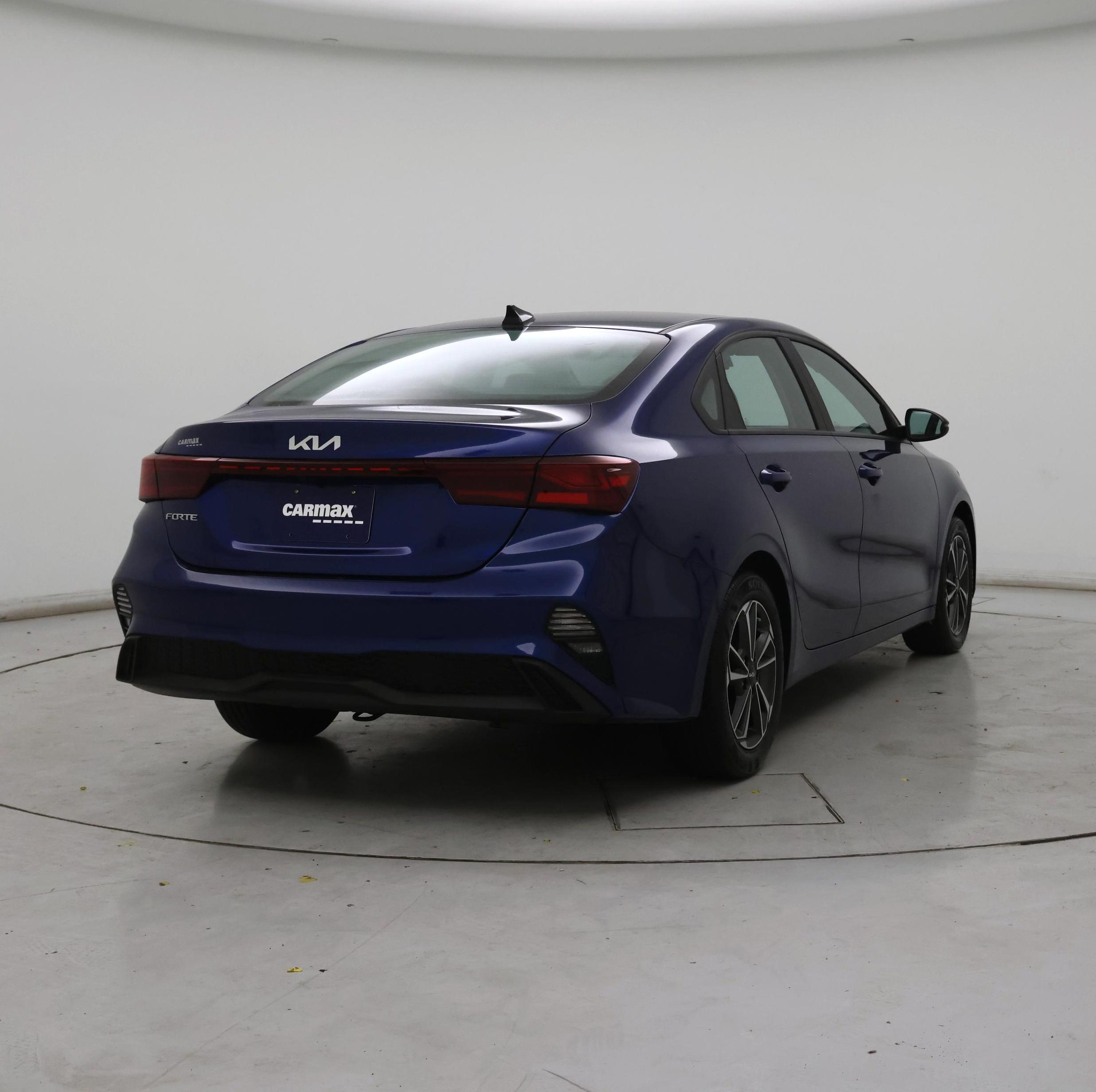 Thumbnail: 2023 Kia Forte - 8