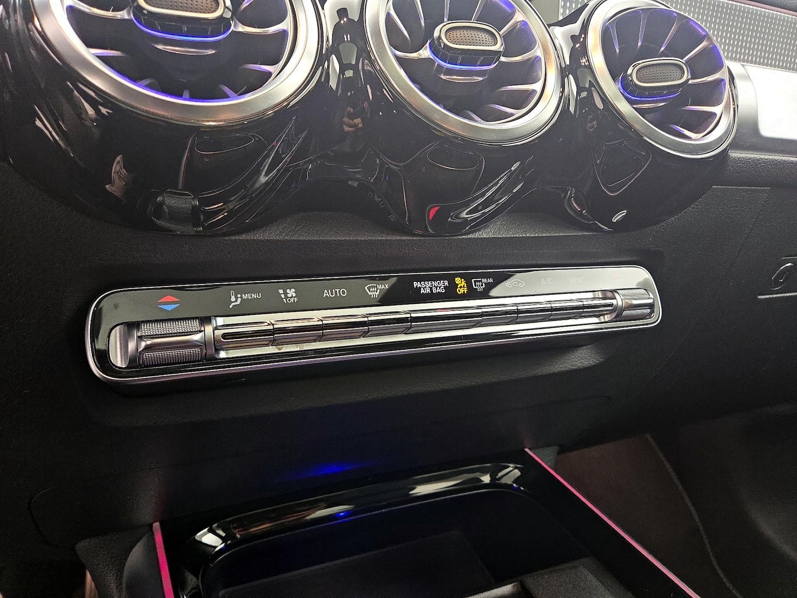 2022 Mercedes-Benz GLB Base - Photo 17