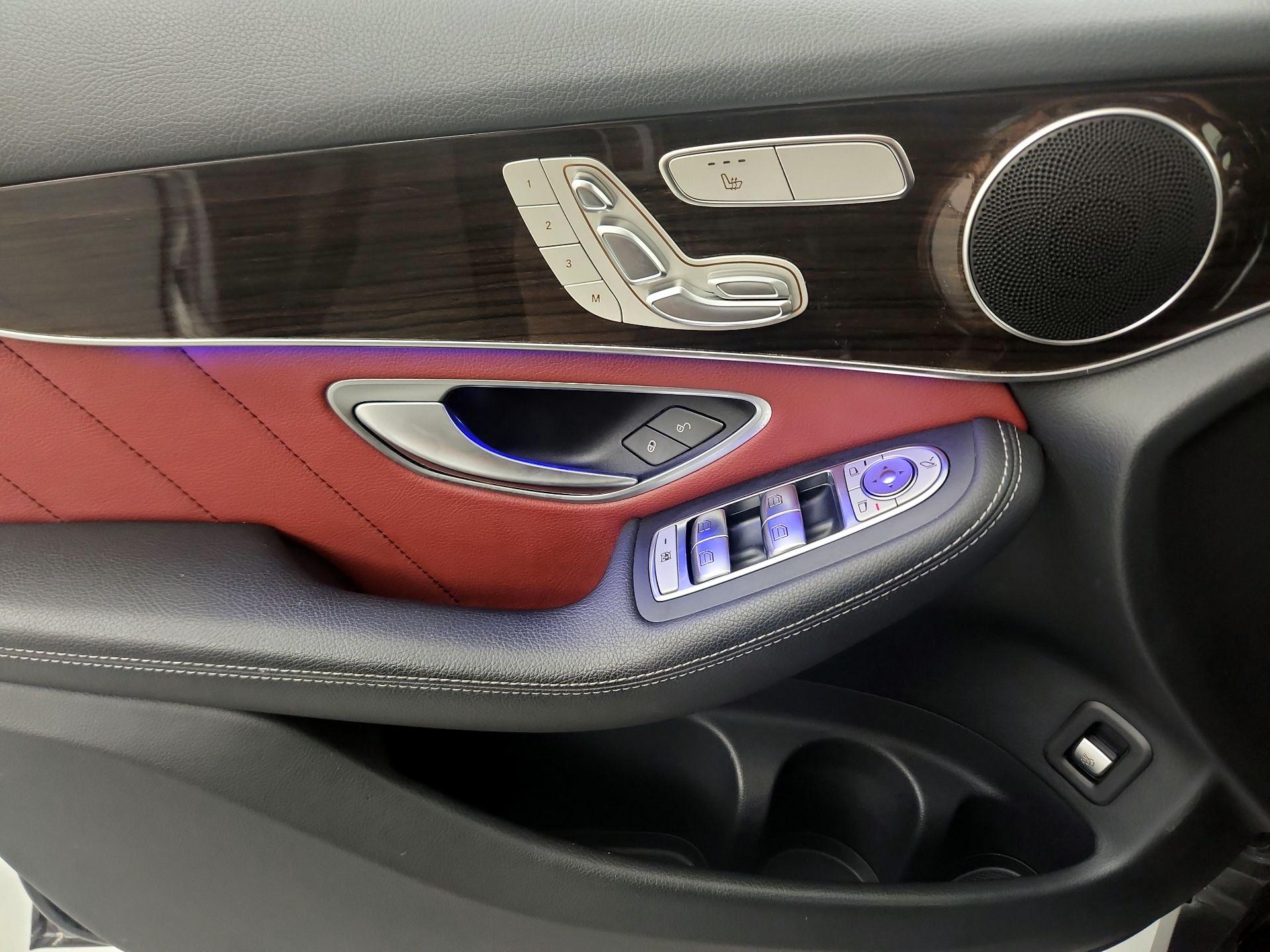 Thumbnail: 2022 Mercedes-Benz GLC - 10