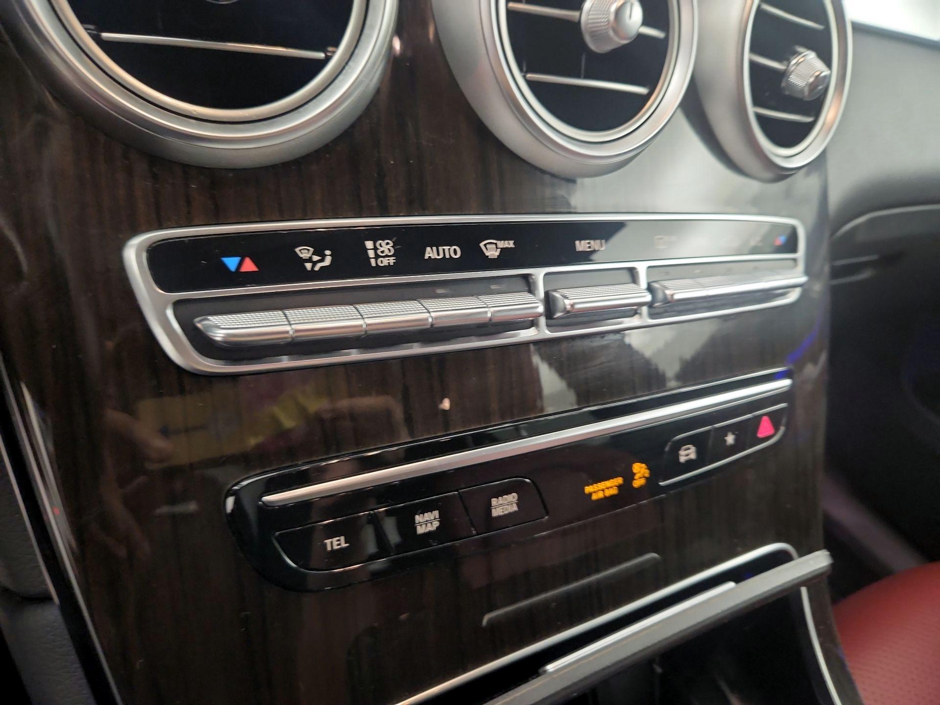 Thumbnail: 2022 Mercedes-Benz GLC - 14