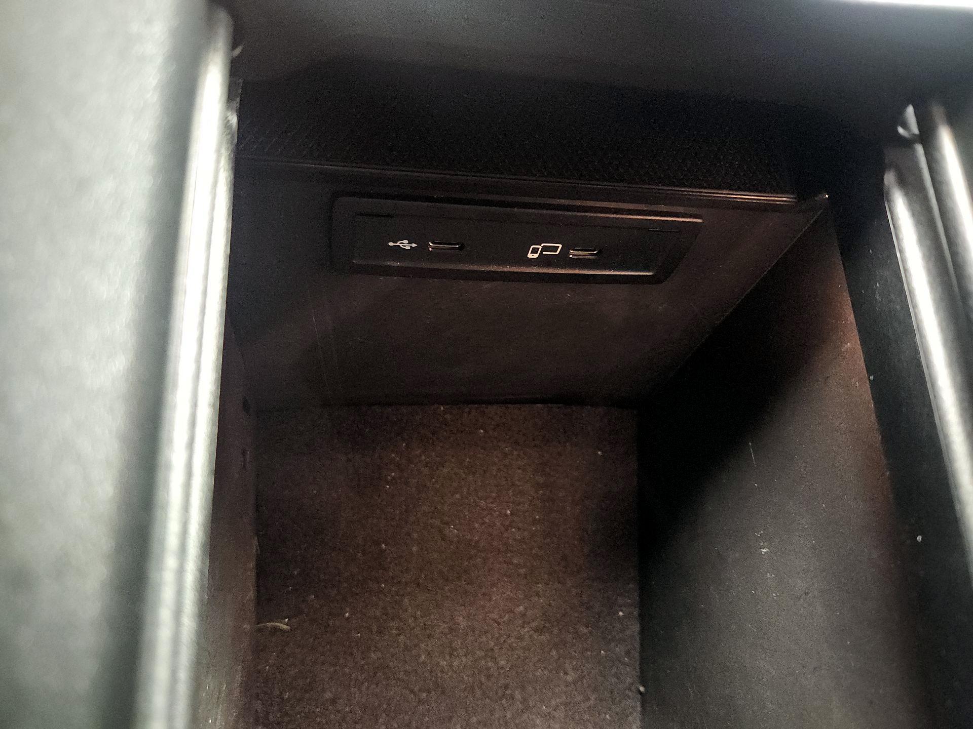 Thumbnail: 2022 Mercedes-Benz GLC - 16