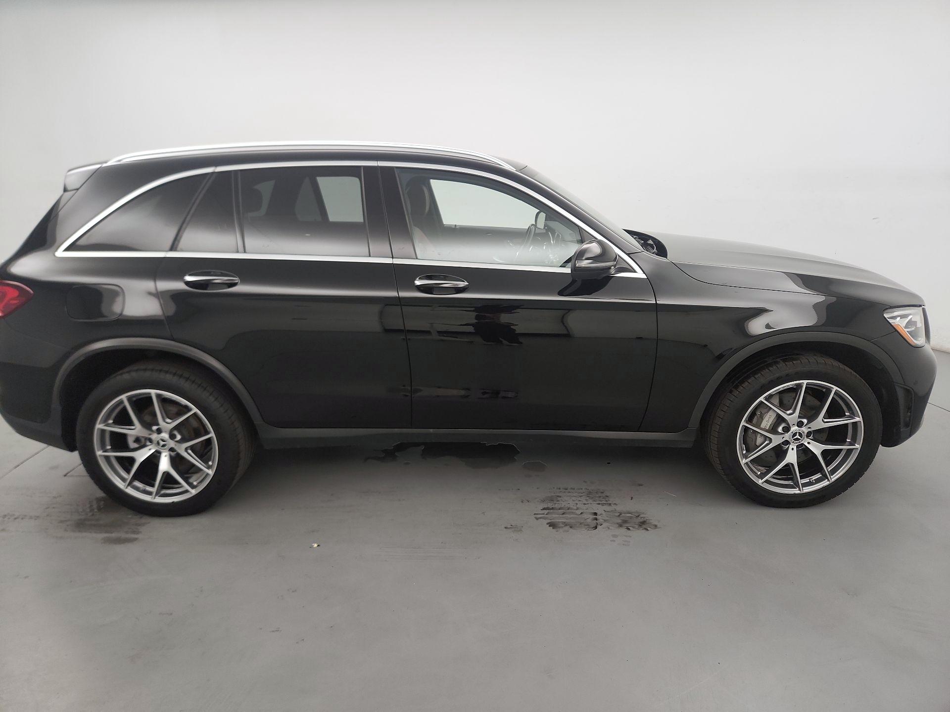 Thumbnail: 2022 Mercedes-Benz GLC - 4