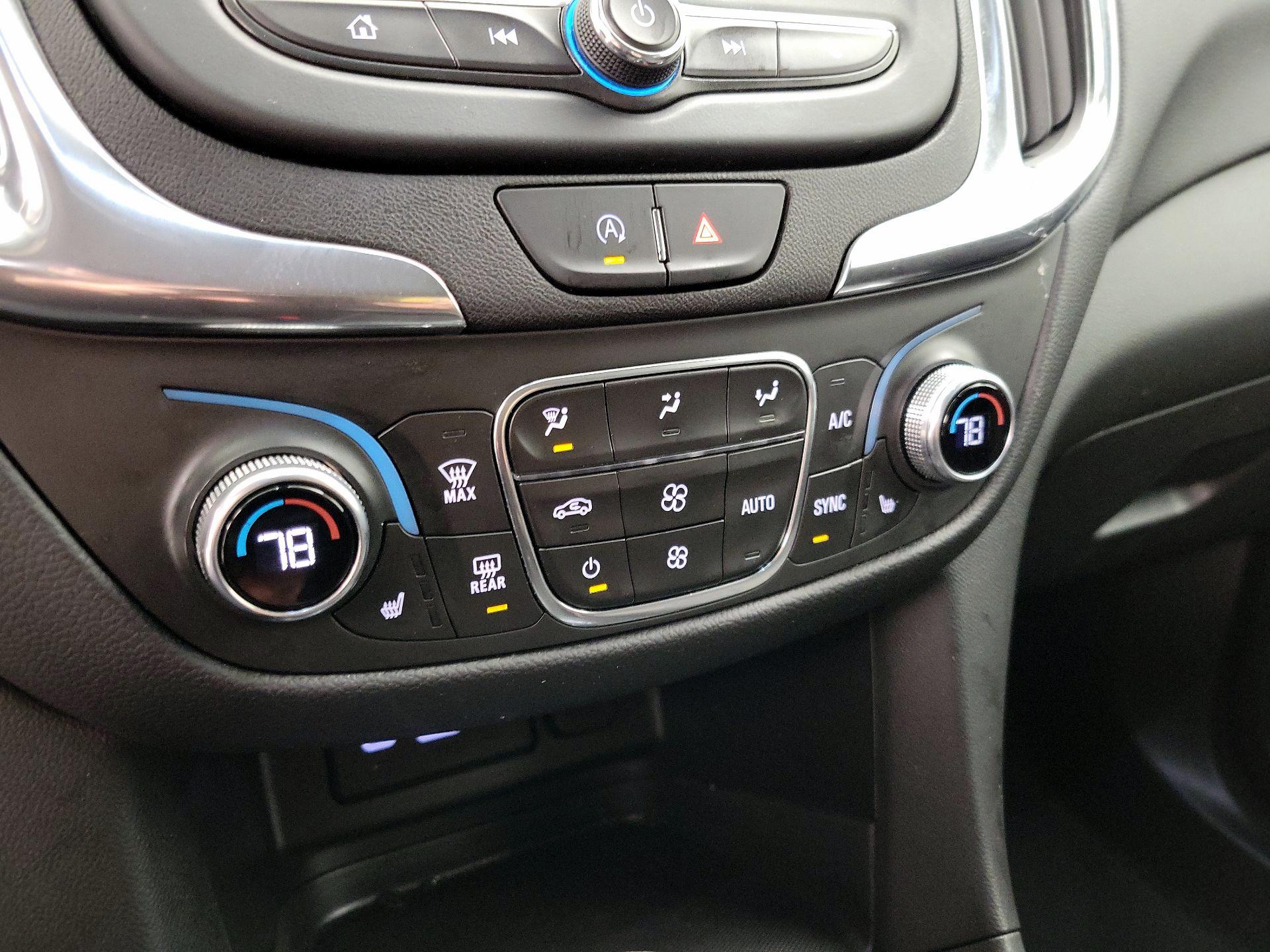 Thumbnail: 2022 Chevrolet Equinox - 16