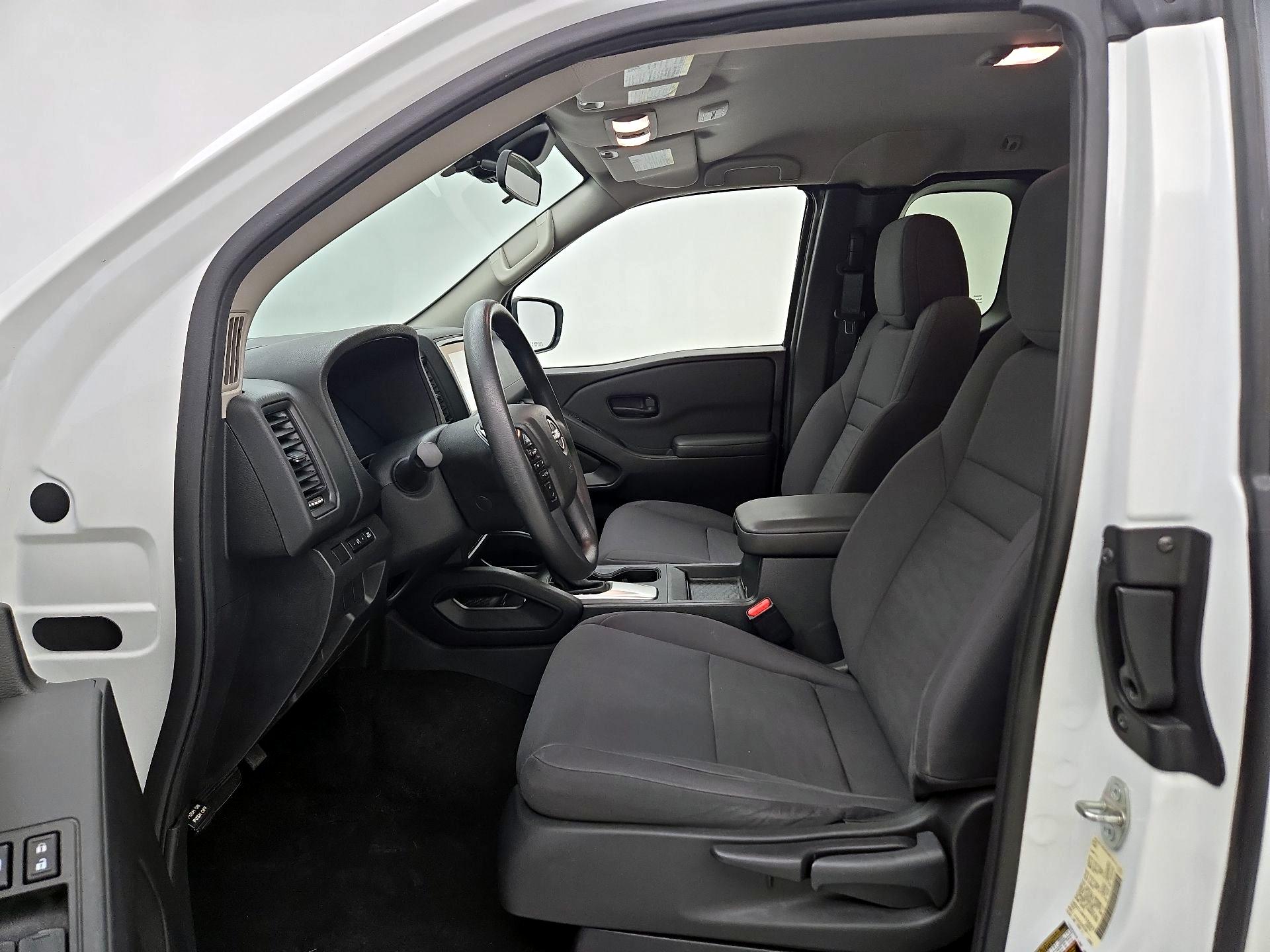 Thumbnail: 2022 Nissan Frontier - 11