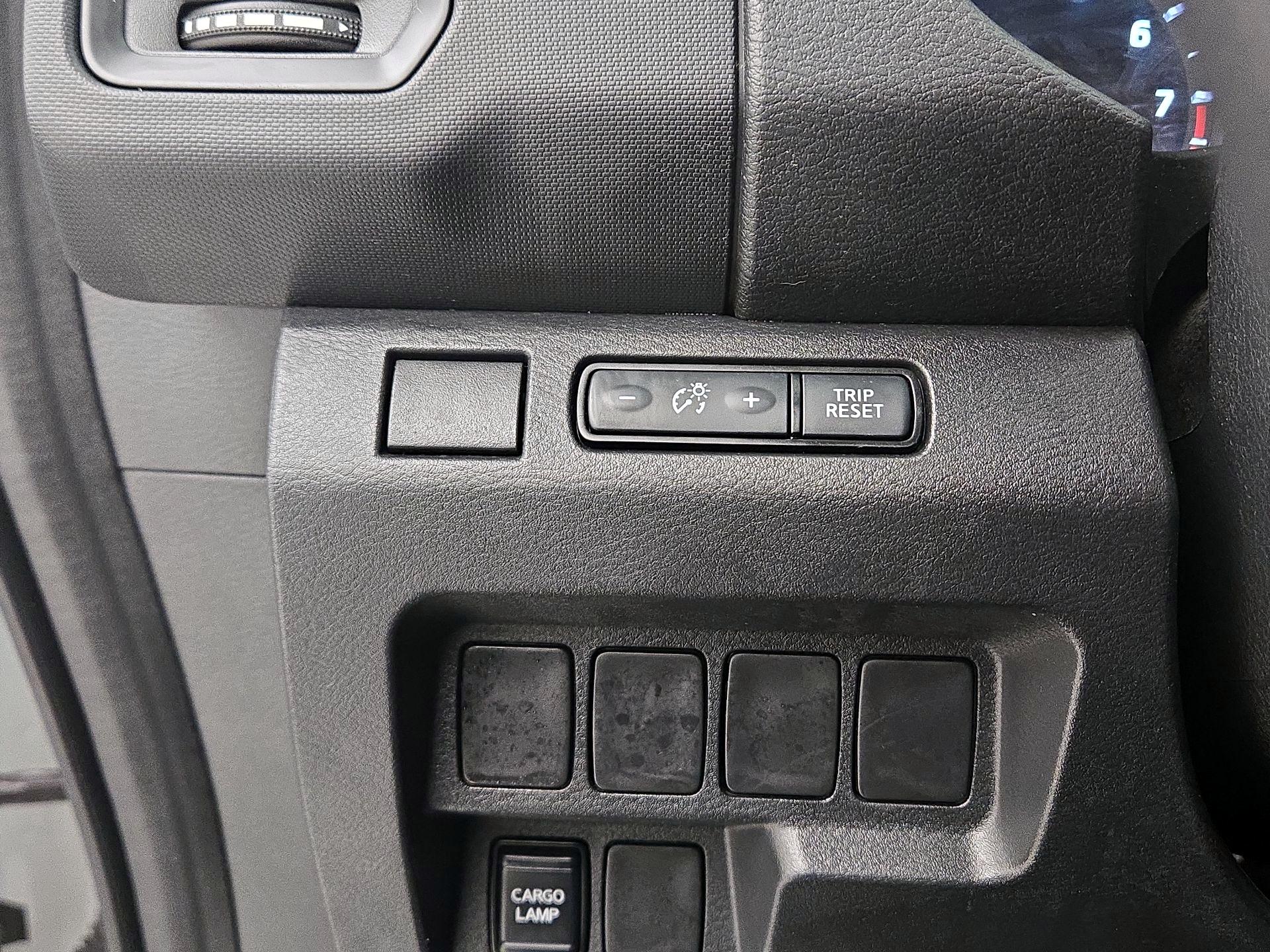 Thumbnail: 2022 Nissan Frontier - 13