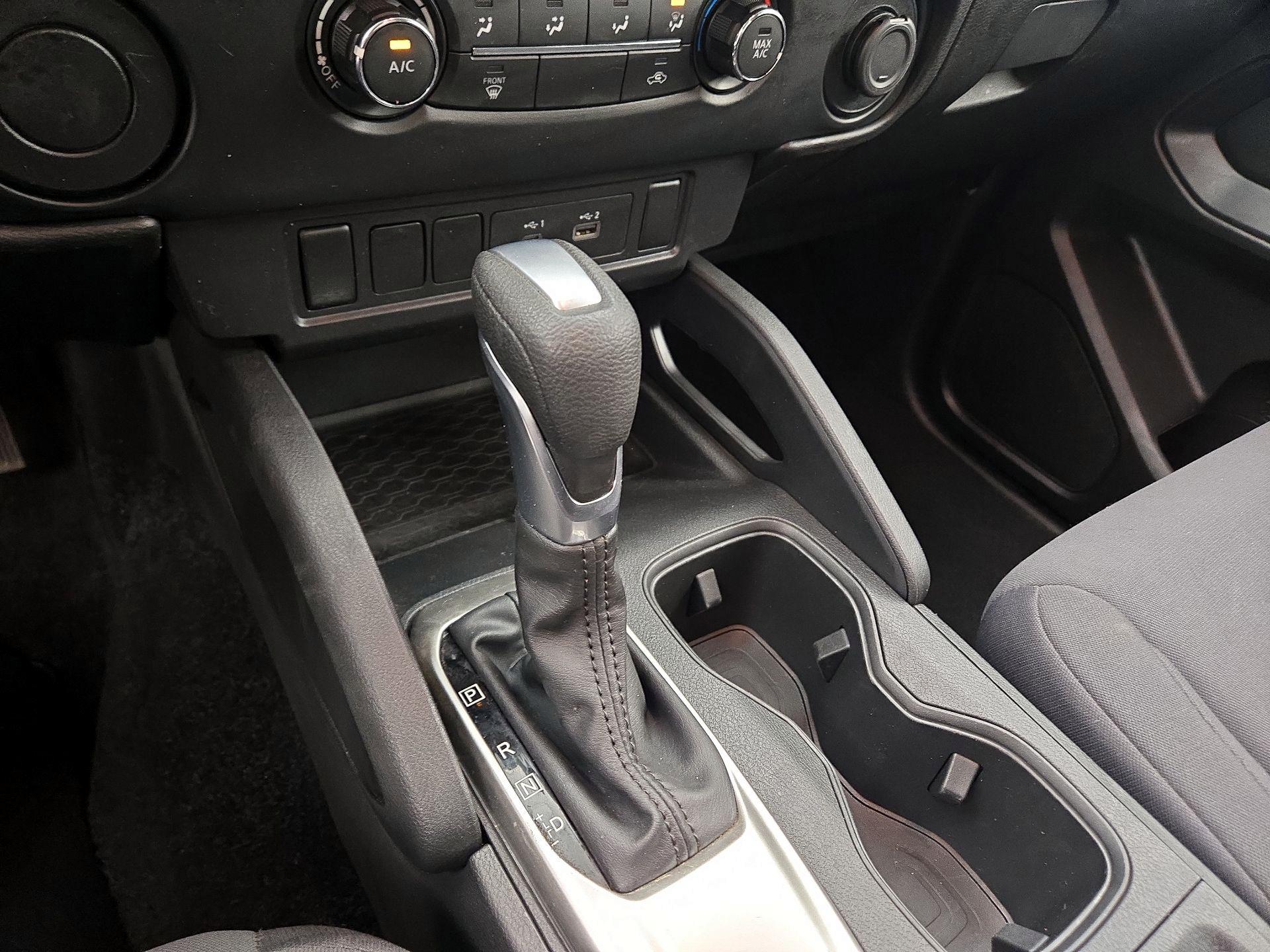 Thumbnail: 2022 Nissan Frontier - 17