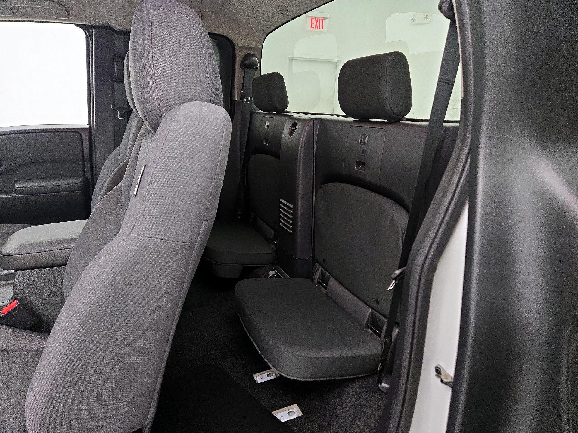 Thumbnail: 2022 Nissan Frontier - 19