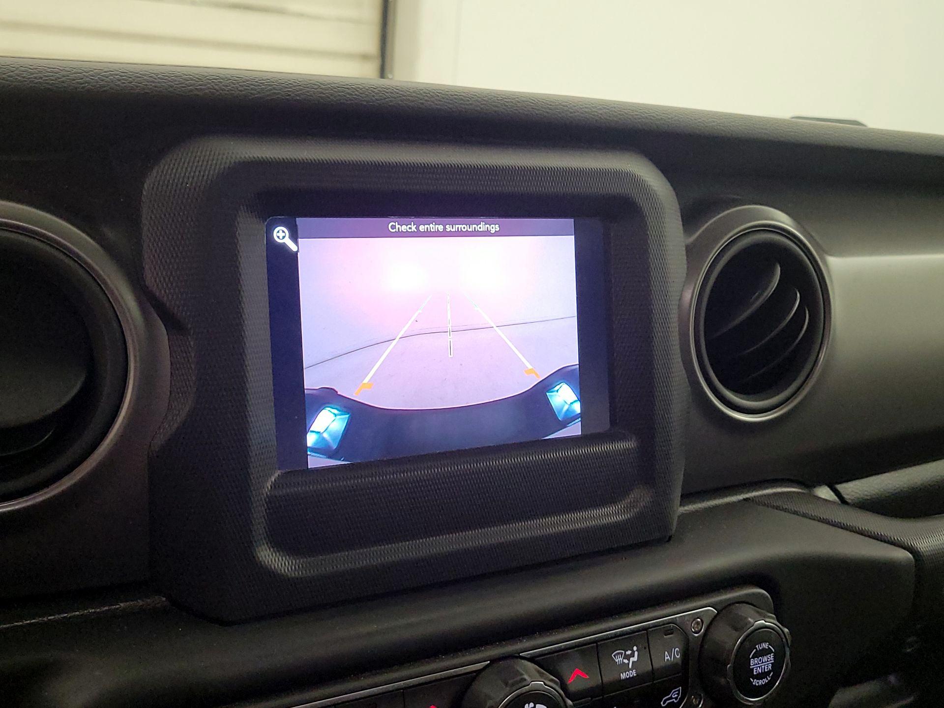 Thumbnail: 2021 Jeep Gladiator - 14